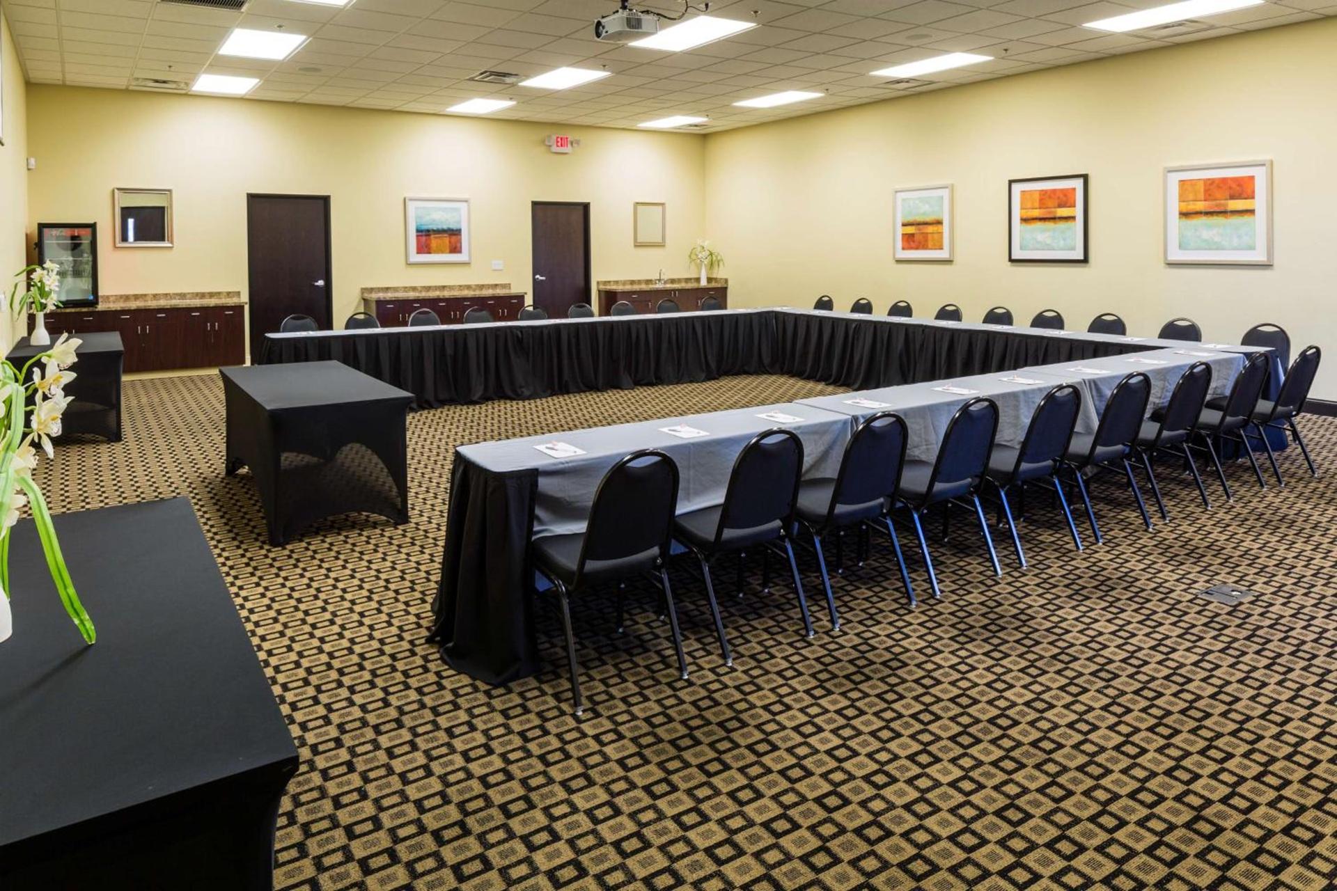 Hampton Inn & Suites Las Vegas South photo 25
