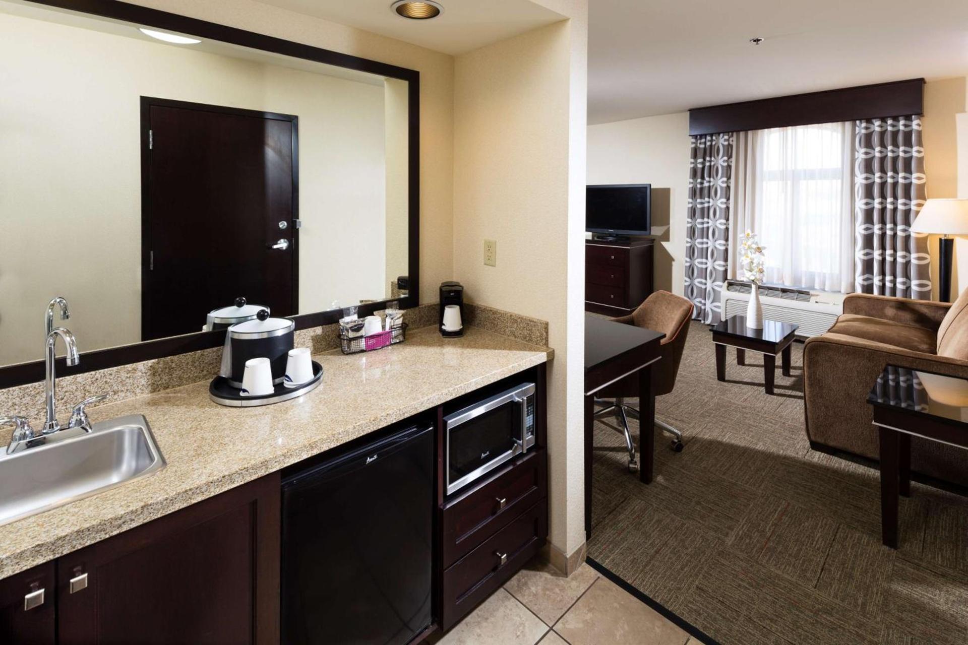 Hampton Inn & Suites Las Vegas South photo 26