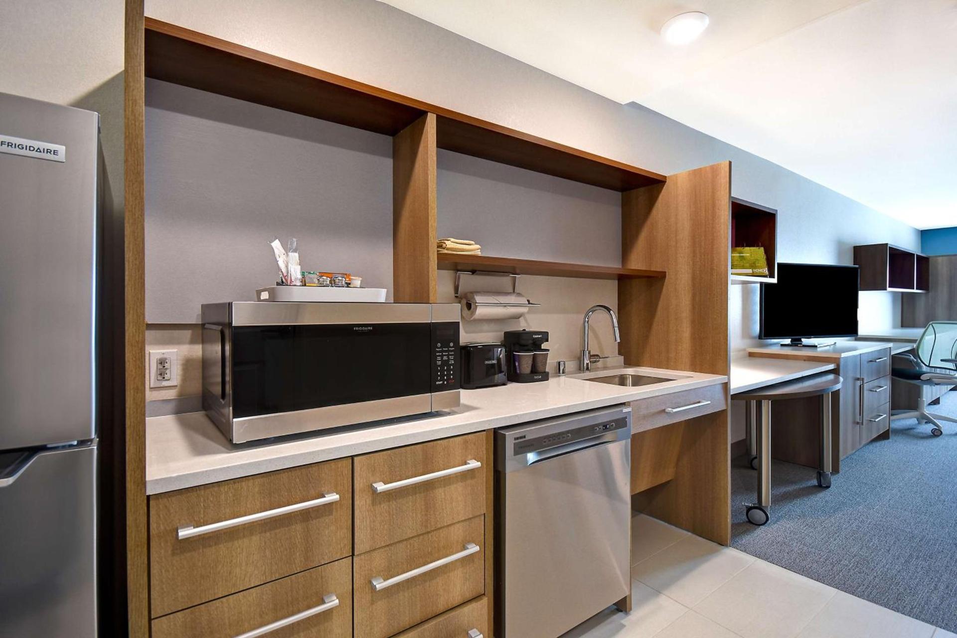Home2 Suites by Hilton Las Vegas Convention Center - No Resort Fee photo 67