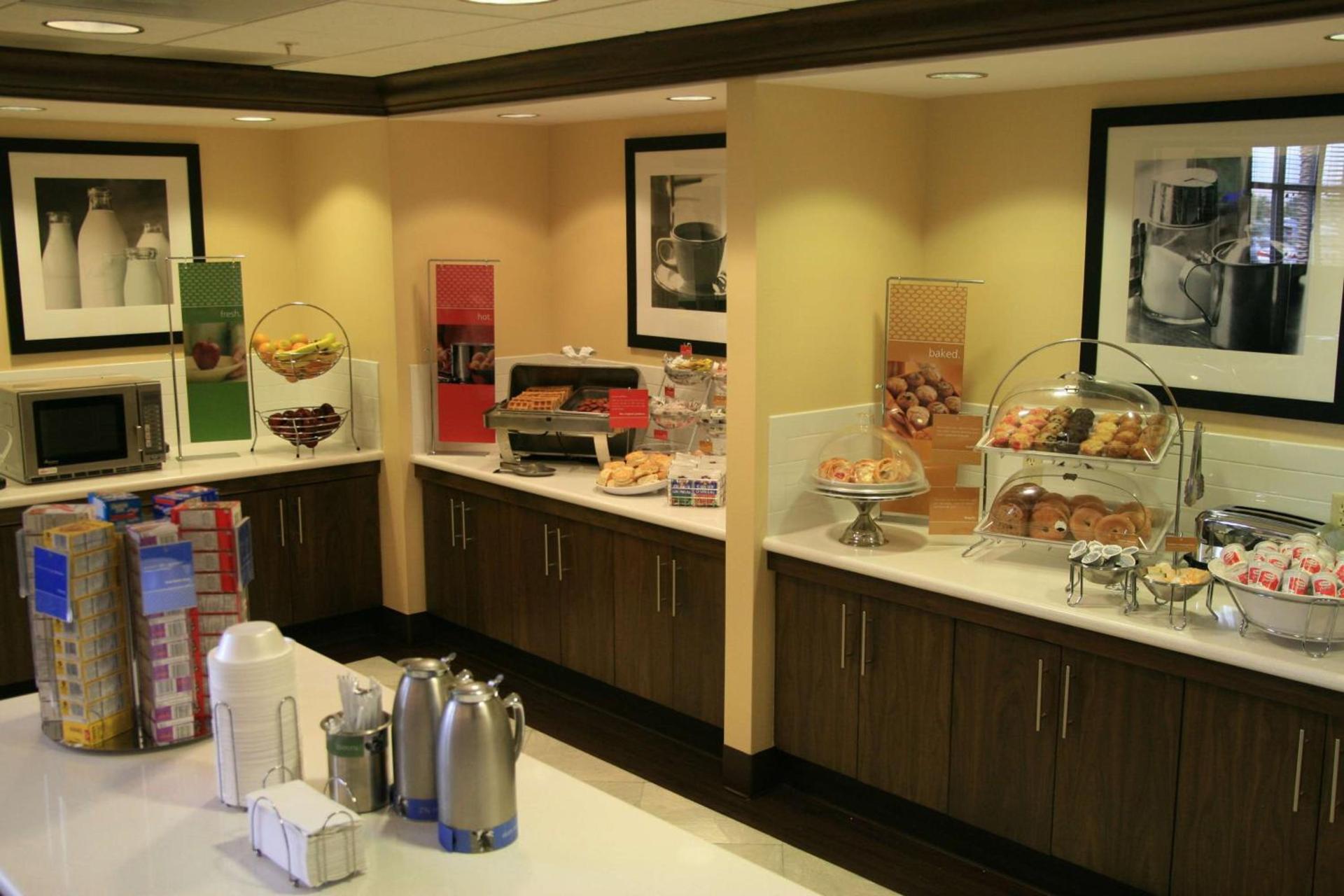 Hampton Inn & Suites Las Vegas-Red Rock/Summerlin photo 5