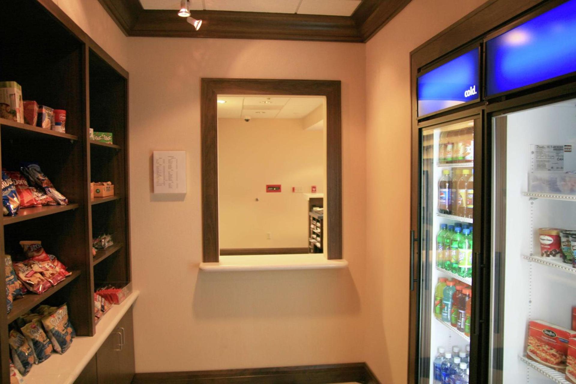 Hampton Inn & Suites Las Vegas-Red Rock/Summerlin photo 6