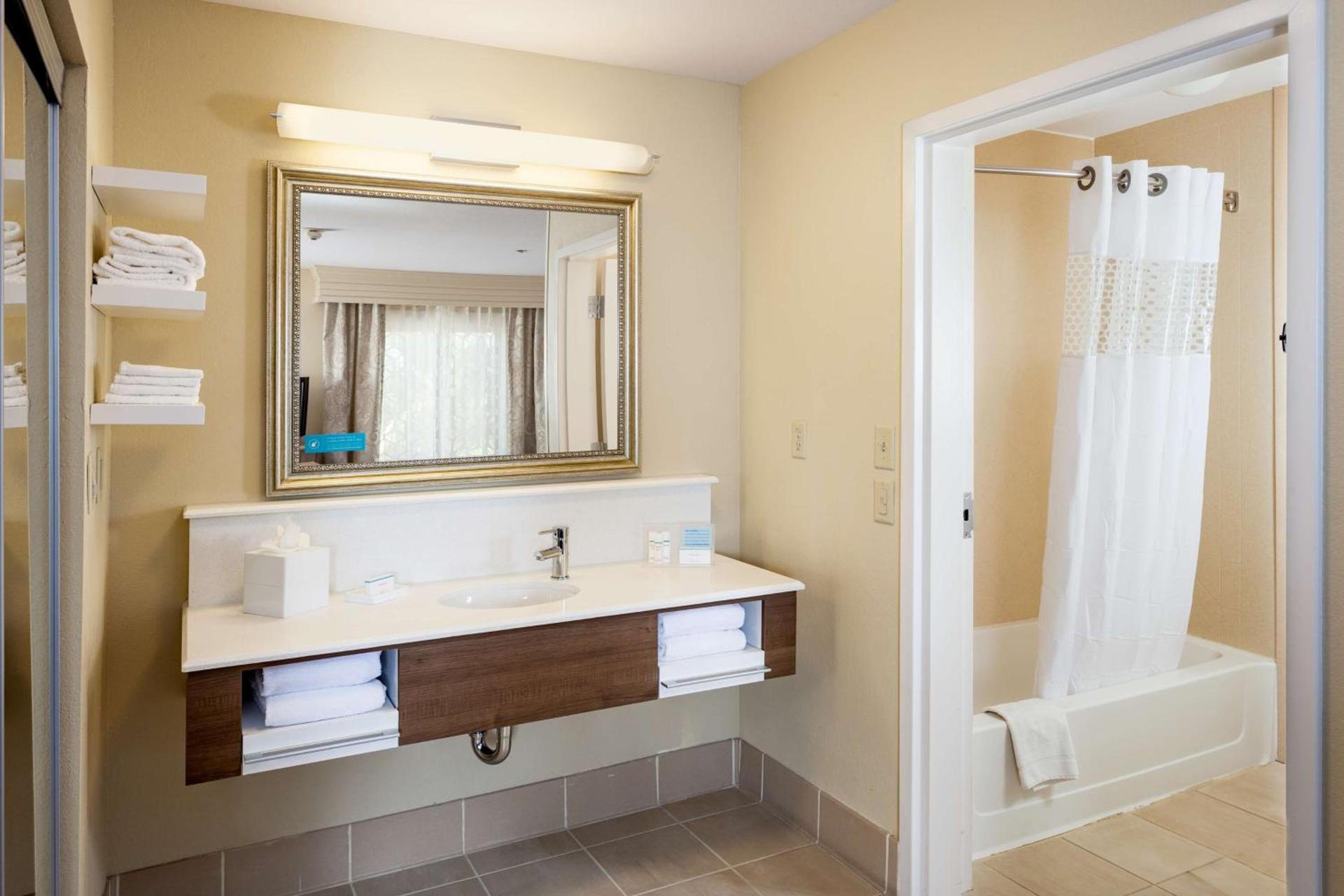 Hampton Inn & Suites Las Vegas-Red Rock/Summerlin photo 17