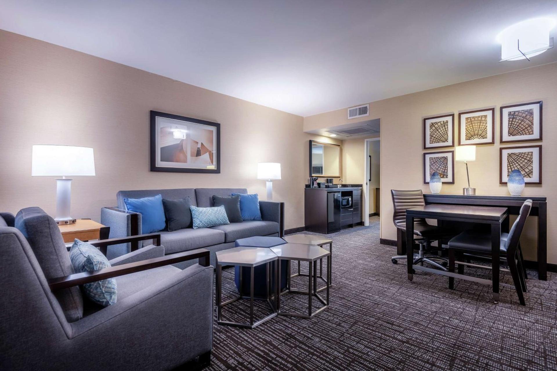 Embassy Suites Los Angeles - International Airport/North photo 21