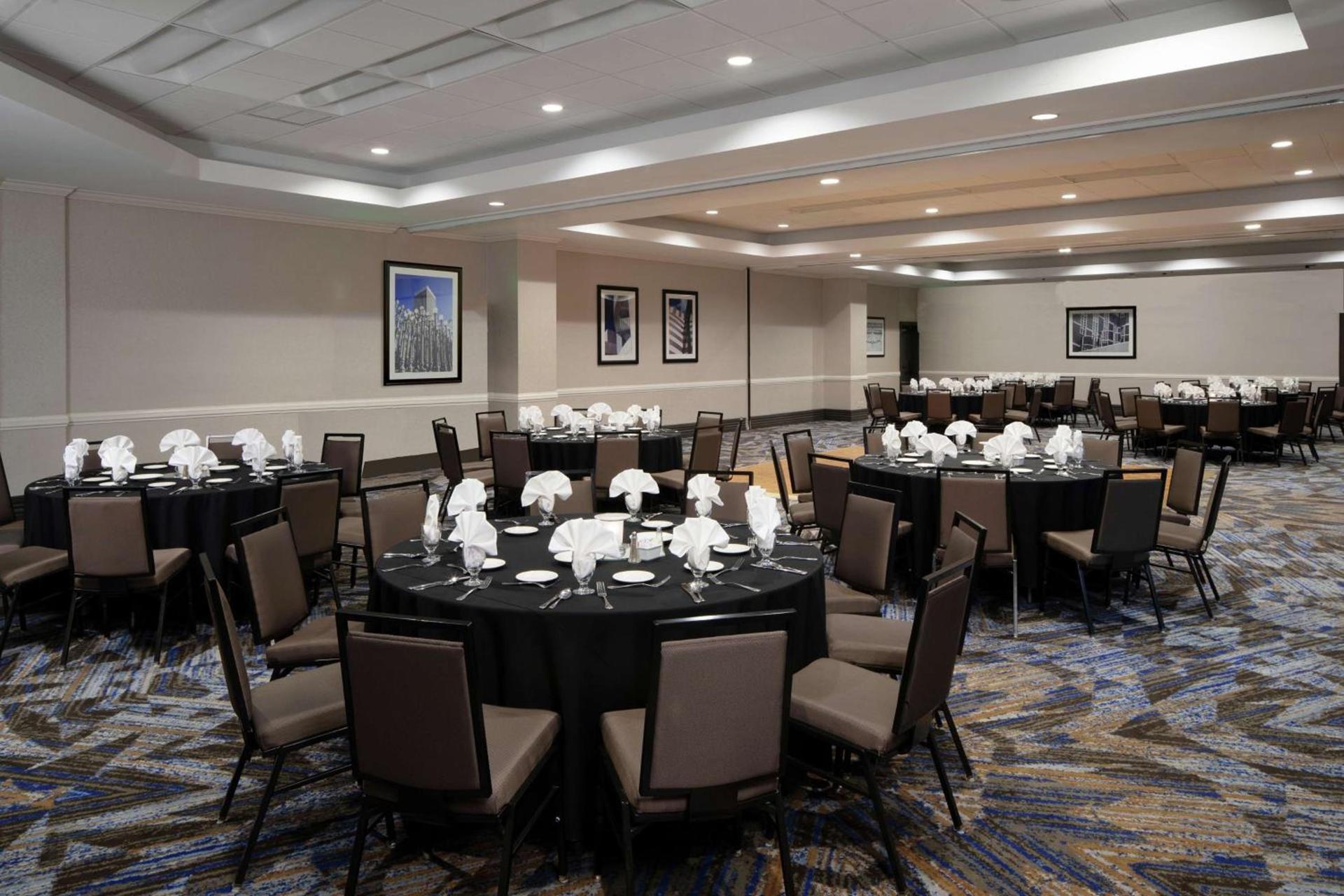 Embassy Suites Los Angeles - International Airport/North photo 36