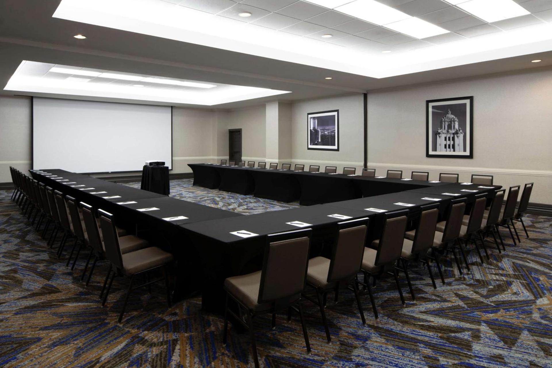 Embassy Suites Los Angeles - International Airport/North photo 37