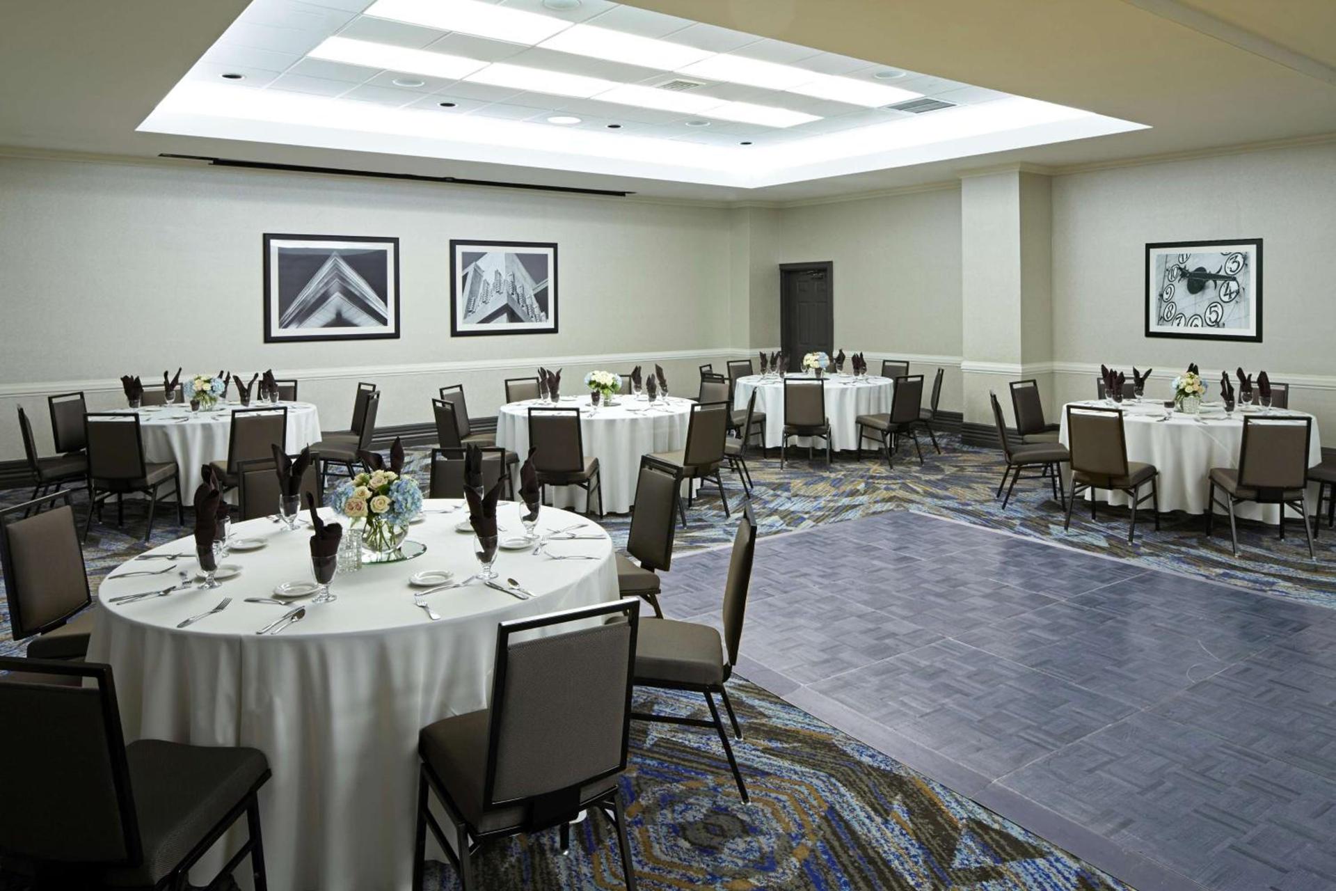 Embassy Suites Los Angeles - International Airport/North photo 40