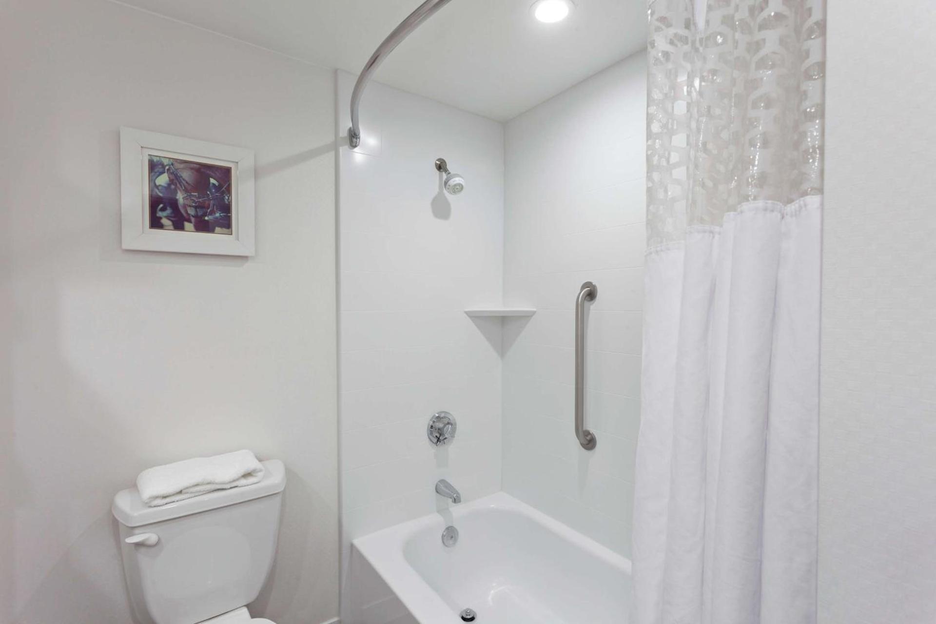 Hampton Inn Los Angeles/Arcadia photo 17