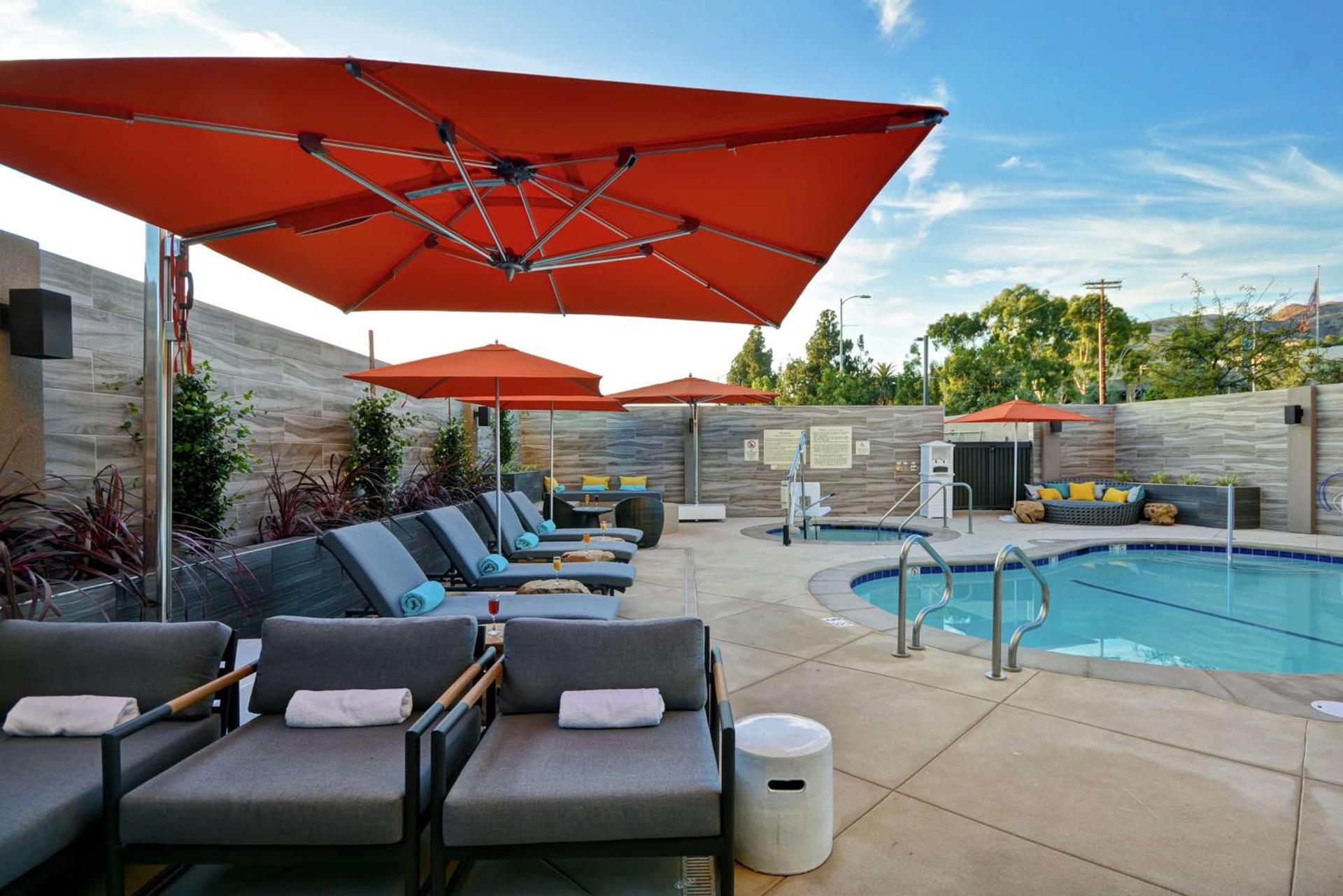 Hampton Inn & Suites Los Angeles Burbank Airport photo 7