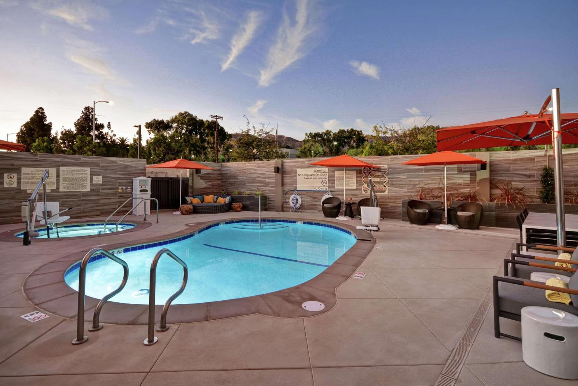 Hampton Inn & Suites Los Angeles Burbank Airport photo 8
