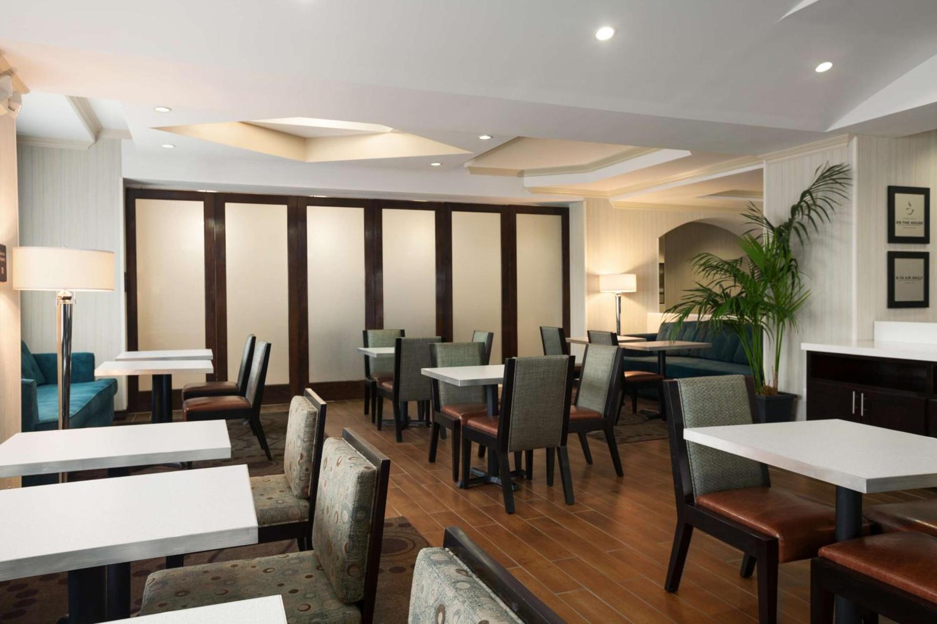 Hampton Inn Los Angeles Int'l Airport/Hawthorne photo 4