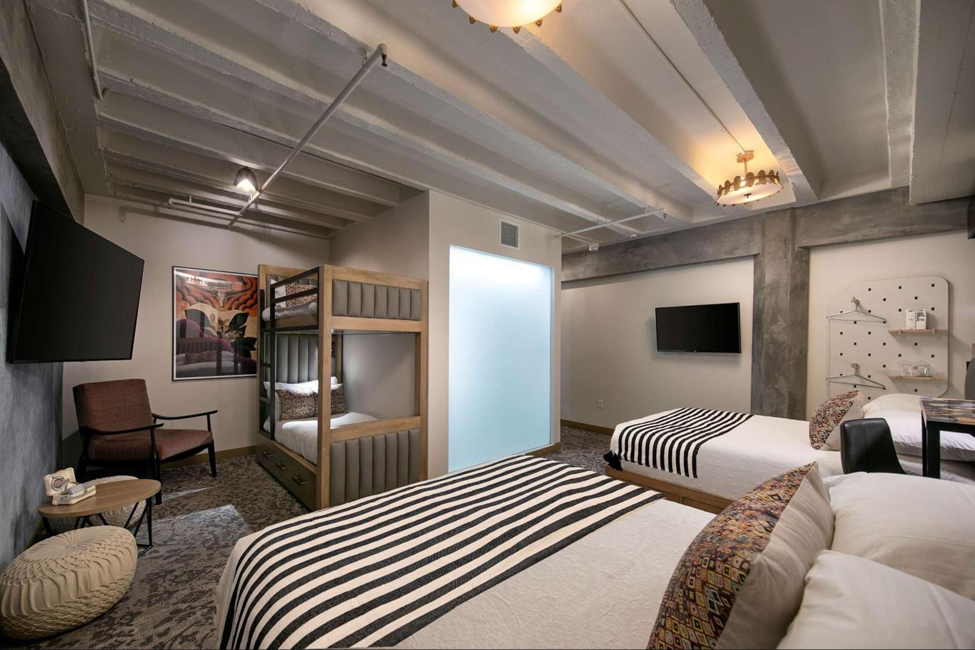 The Wayfarer Downtown LA, Tapestry Collection by Hilton photo 43