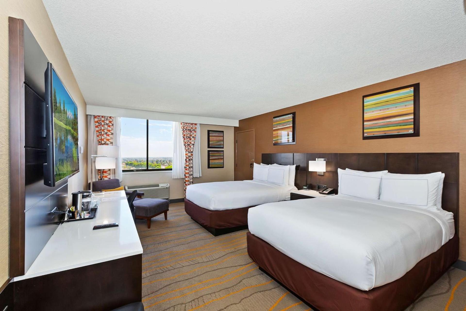 Doubletree by Hilton Whittier photo 18