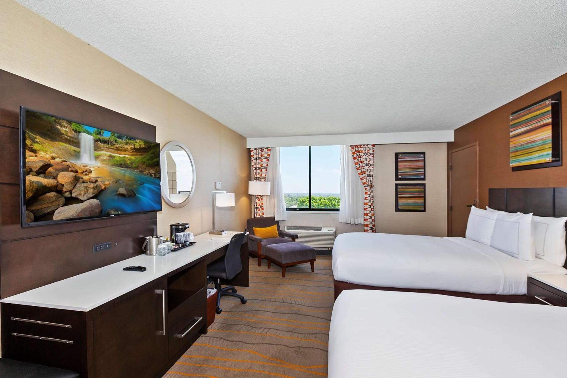 Doubletree by Hilton Whittier photo 23