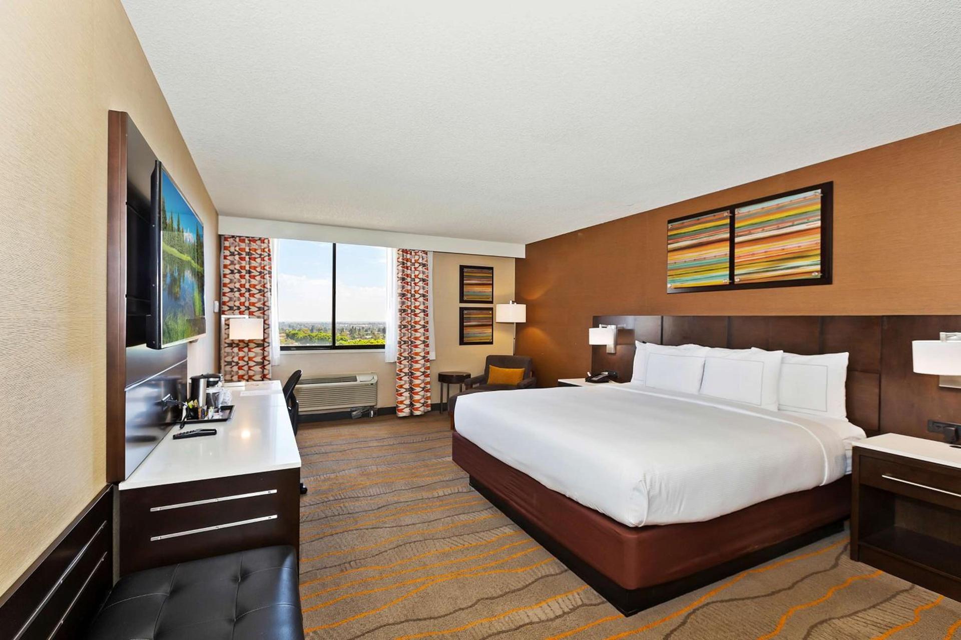 Doubletree by Hilton Whittier photo 27