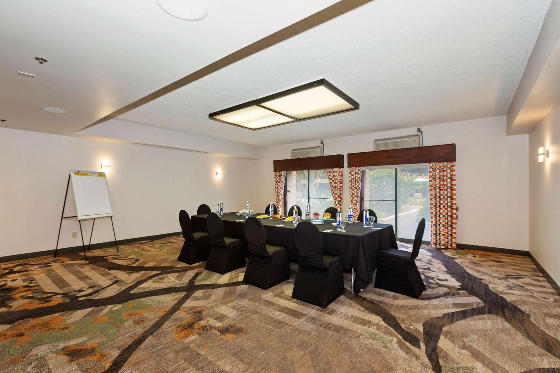 Doubletree by Hilton Whittier photo 36