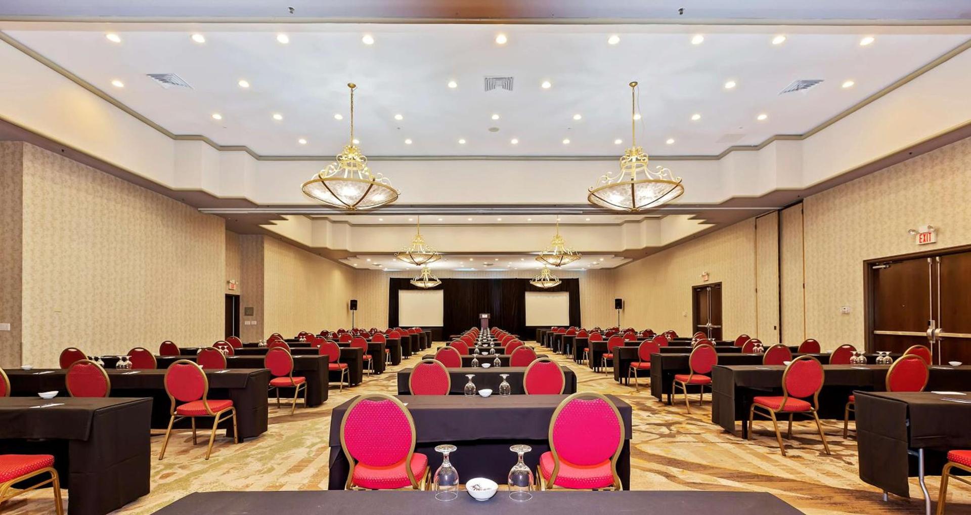 Doubletree by Hilton Whittier photo 41