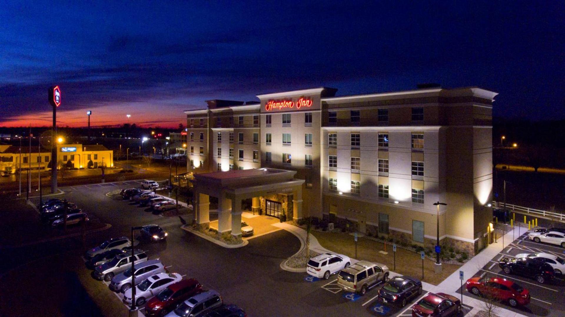 Hampton Inn Lumberton, NC photo 2