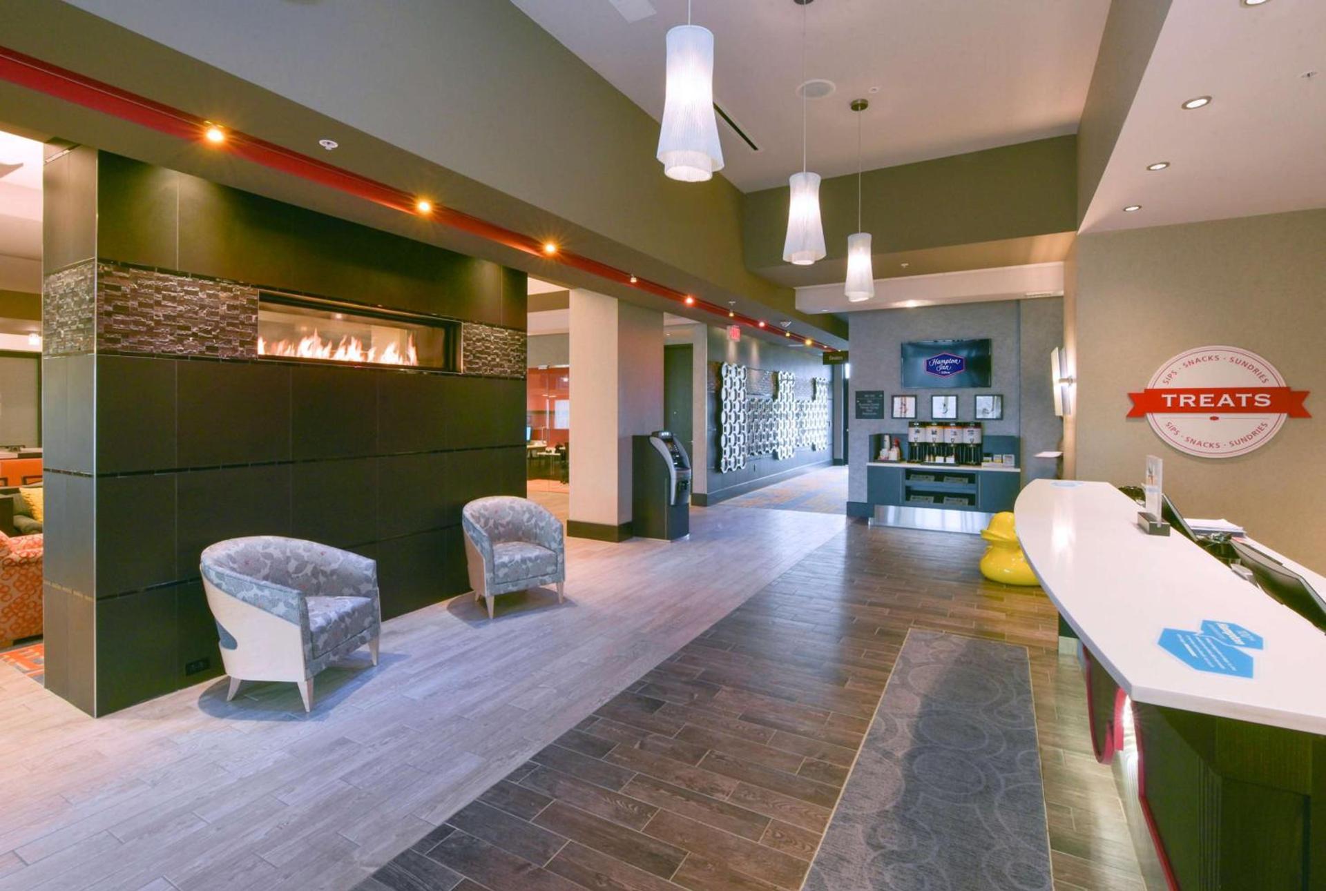 Hampton Inn Lumberton, NC photo 3