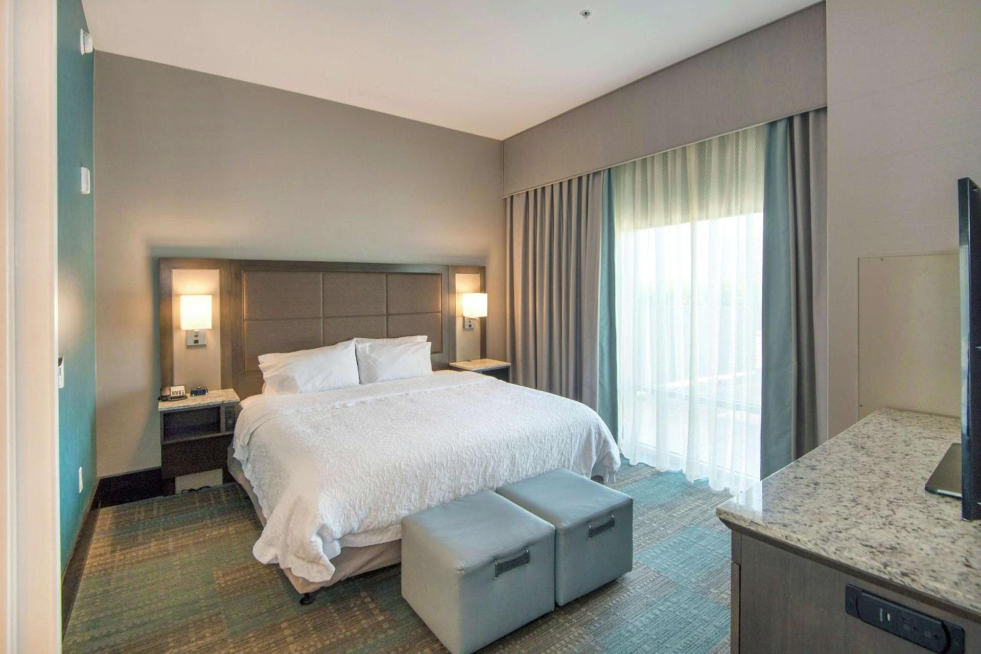 Hampton Inn Lumberton, NC photo 25