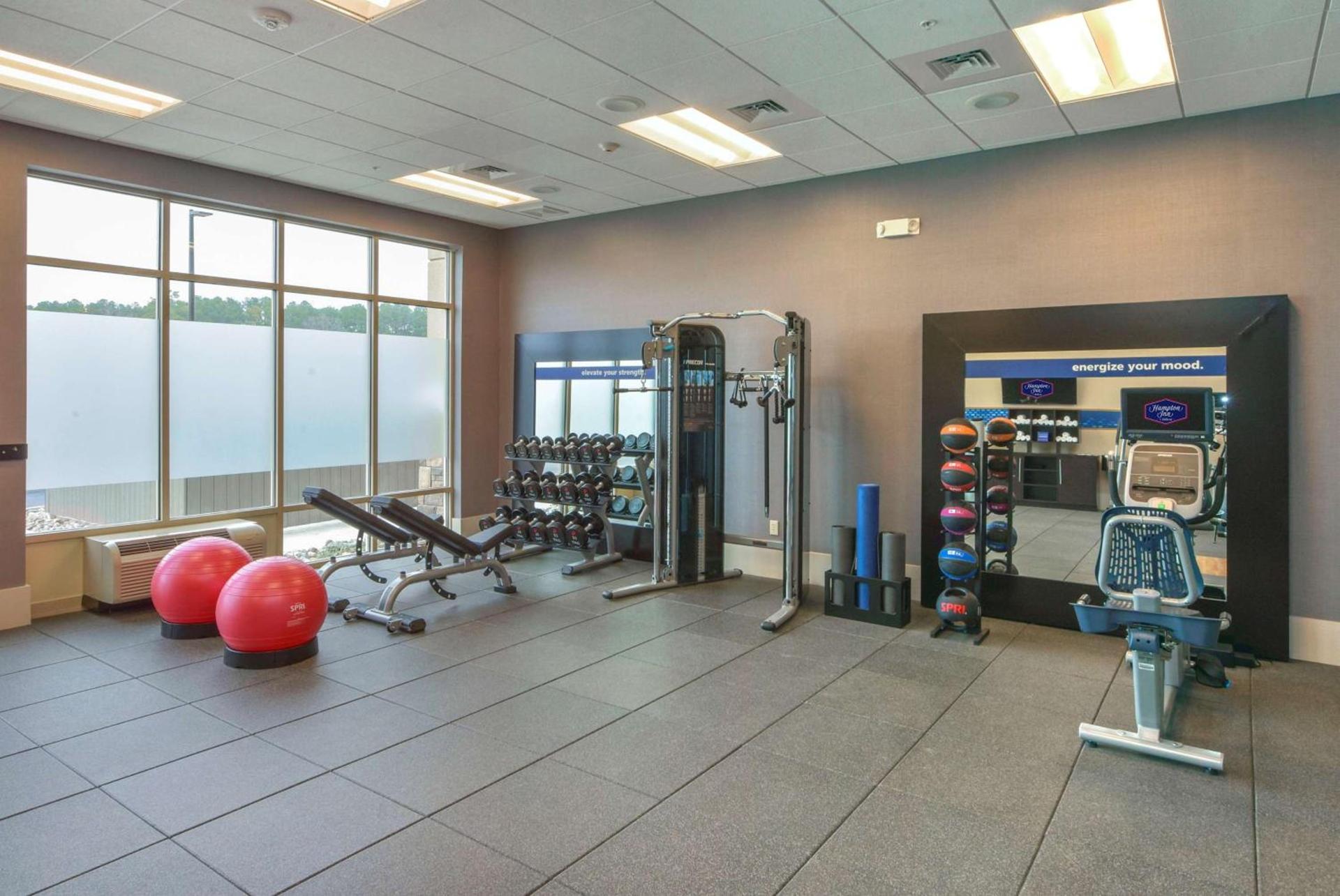 Hampton Inn Lumberton, NC photo 23