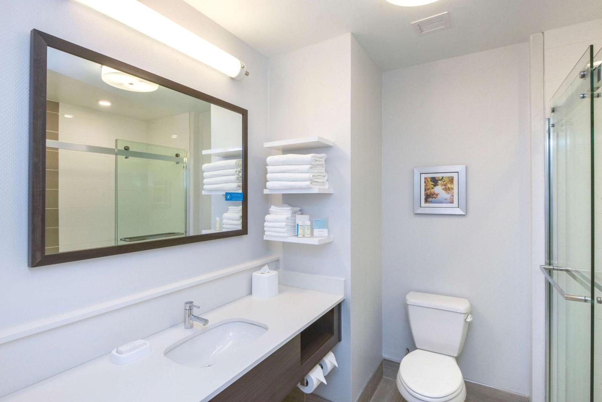 Hampton Inn Lumberton, NC photo 29