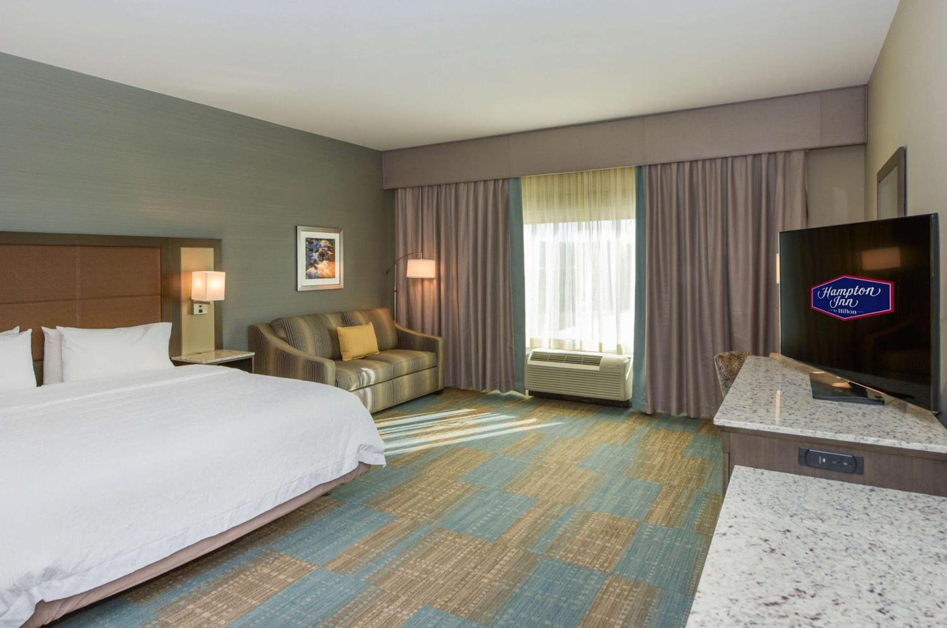 Hampton Inn Lumberton, NC photo 28