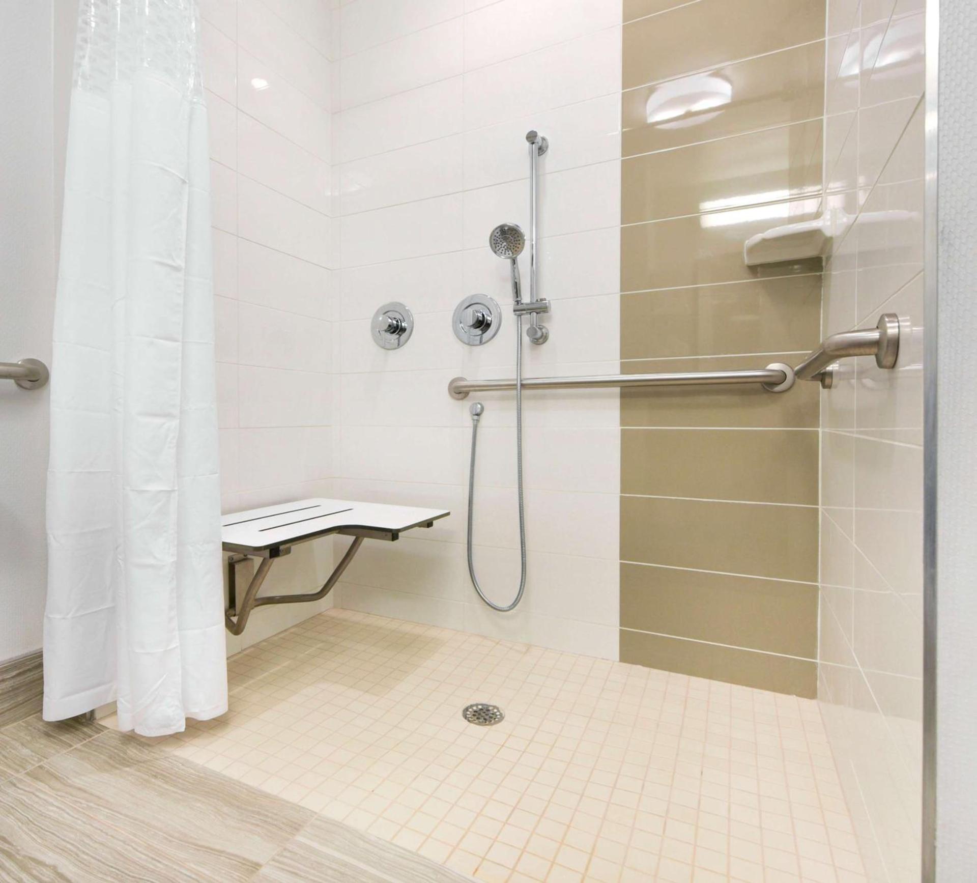 Hampton Inn Lumberton, NC photo 30
