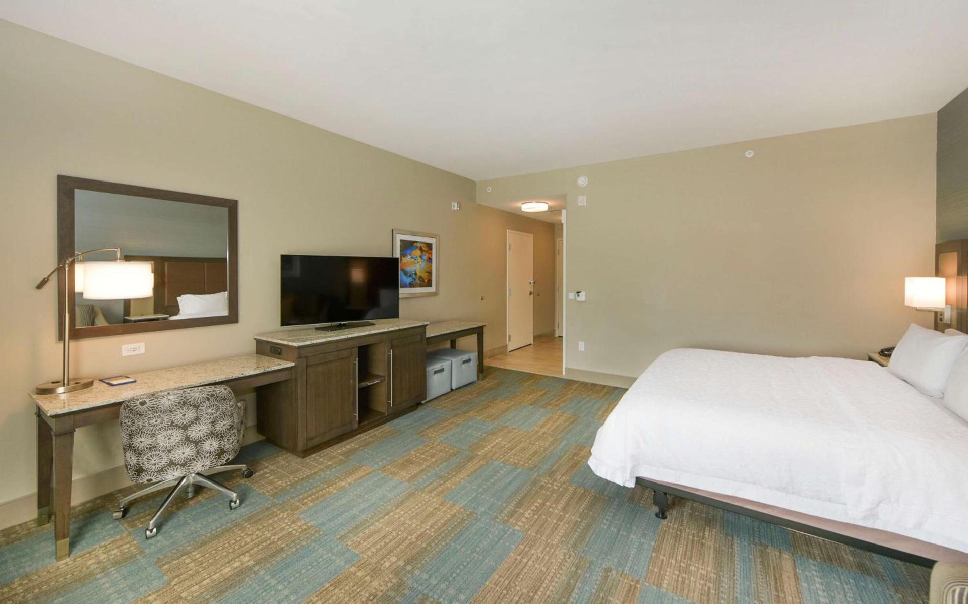 Hampton Inn Lumberton, NC photo 31