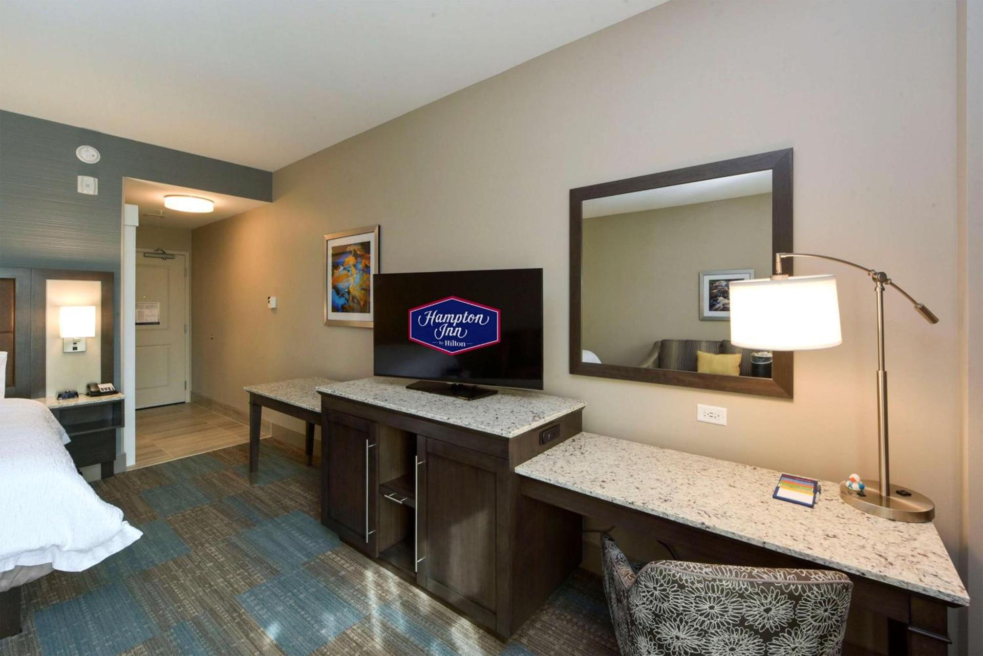 Hampton Inn Lumberton, NC photo 34