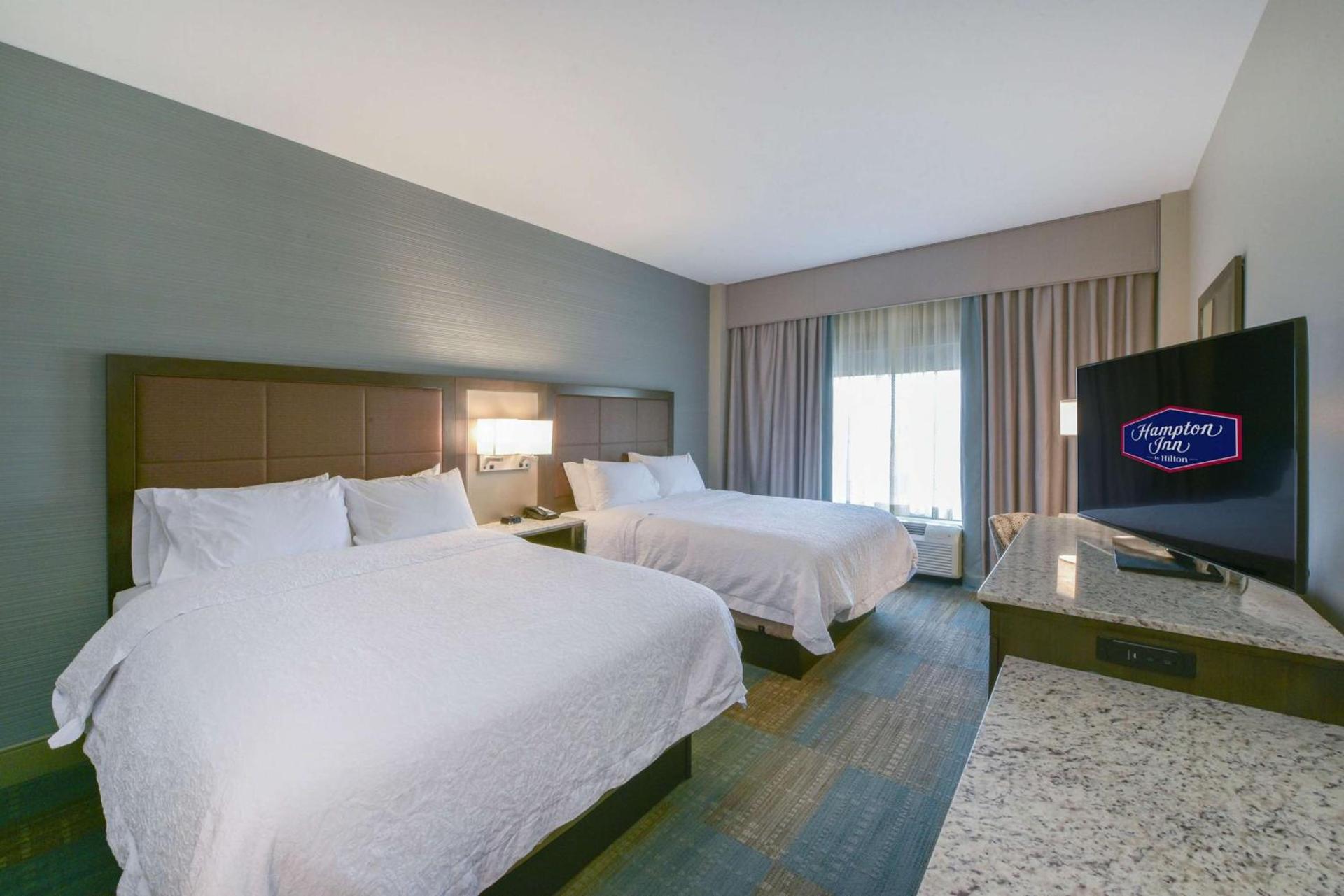 Hampton Inn Lumberton, NC photo 36