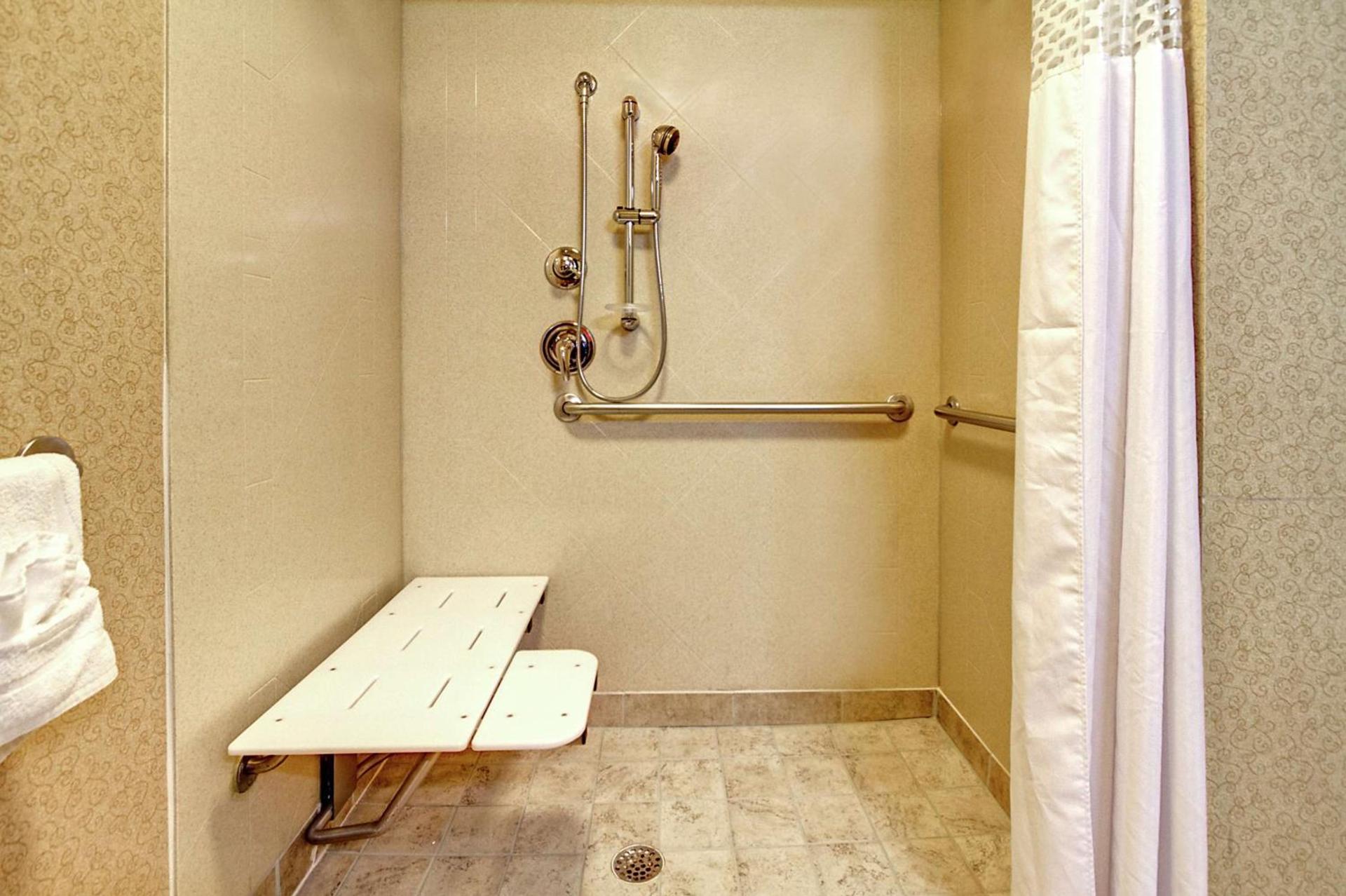 Hampton Inn & Suites Lebanon photo 16