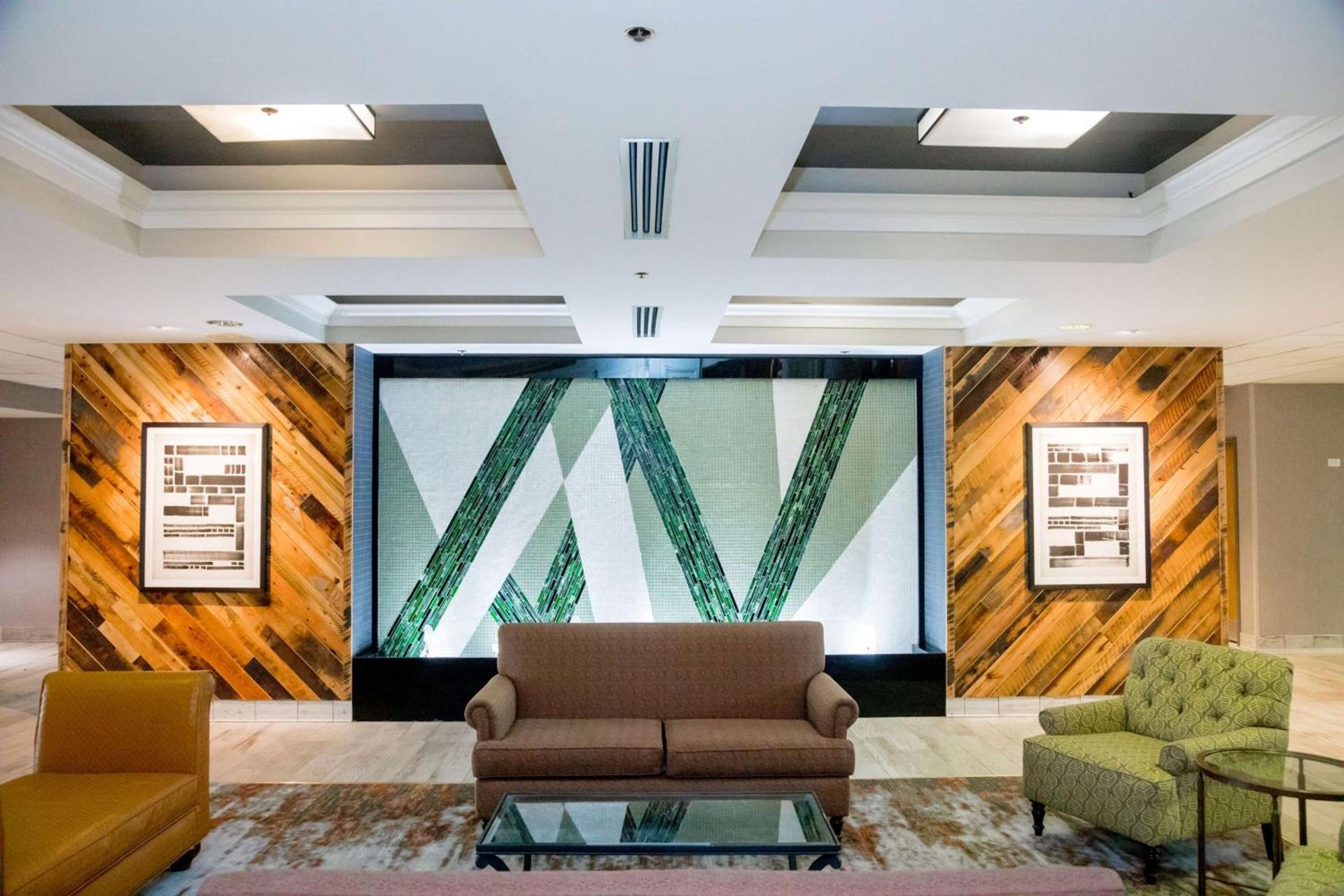 Embassy Suites by Hilton Lexington Green photo 6