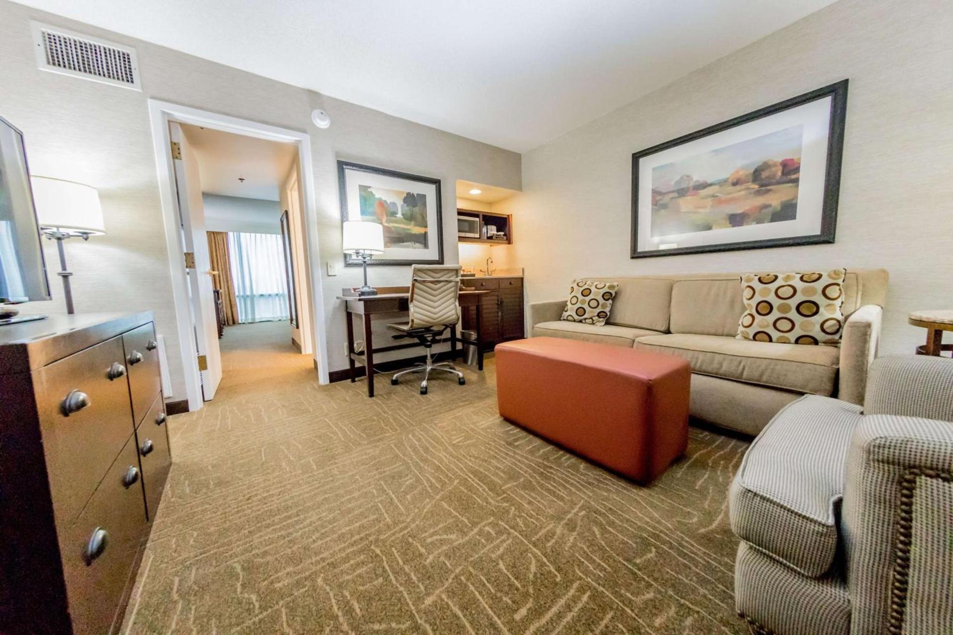 Embassy Suites by Hilton Lexington Green photo 21