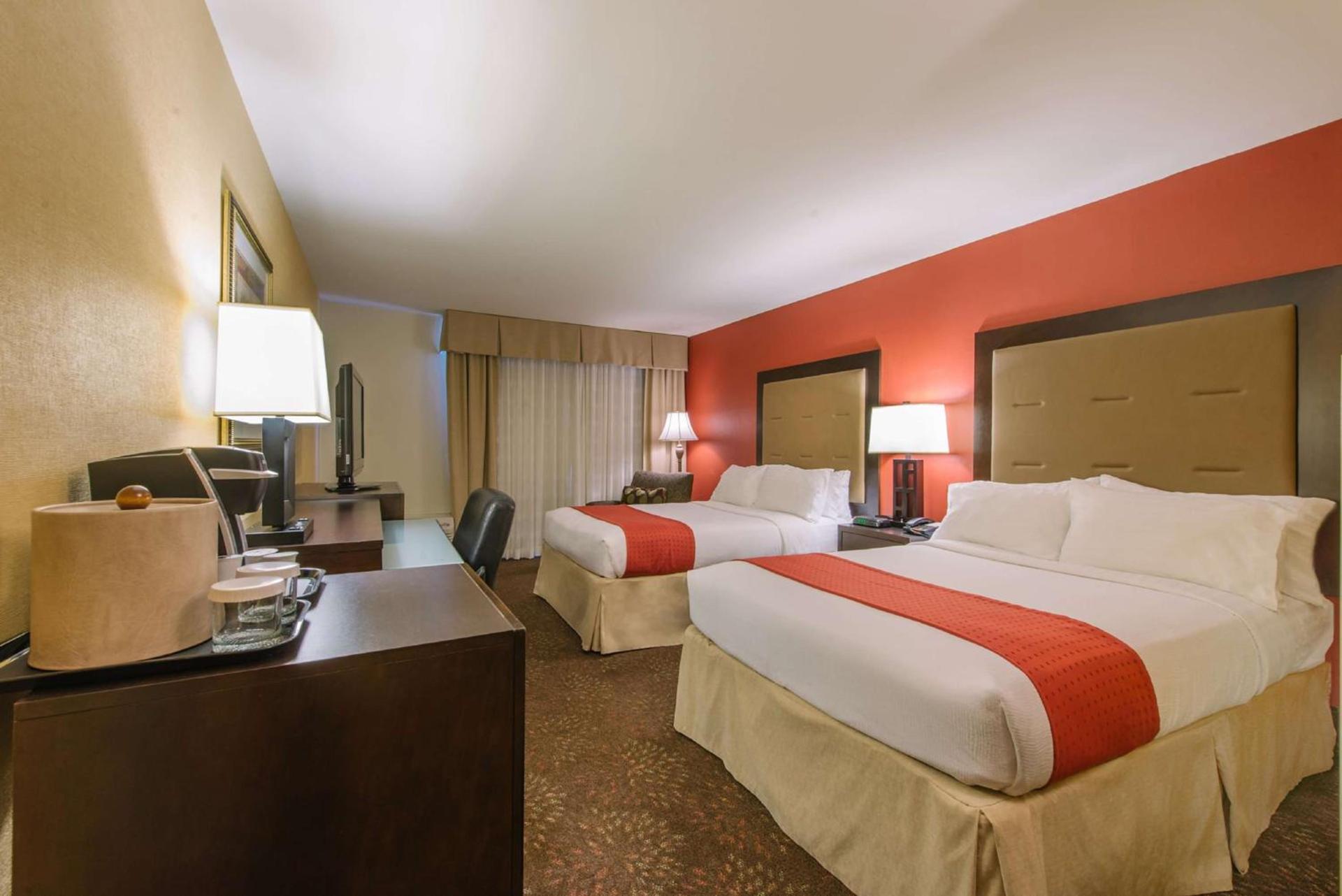 Hotel MTK Mount Kisco photo 20