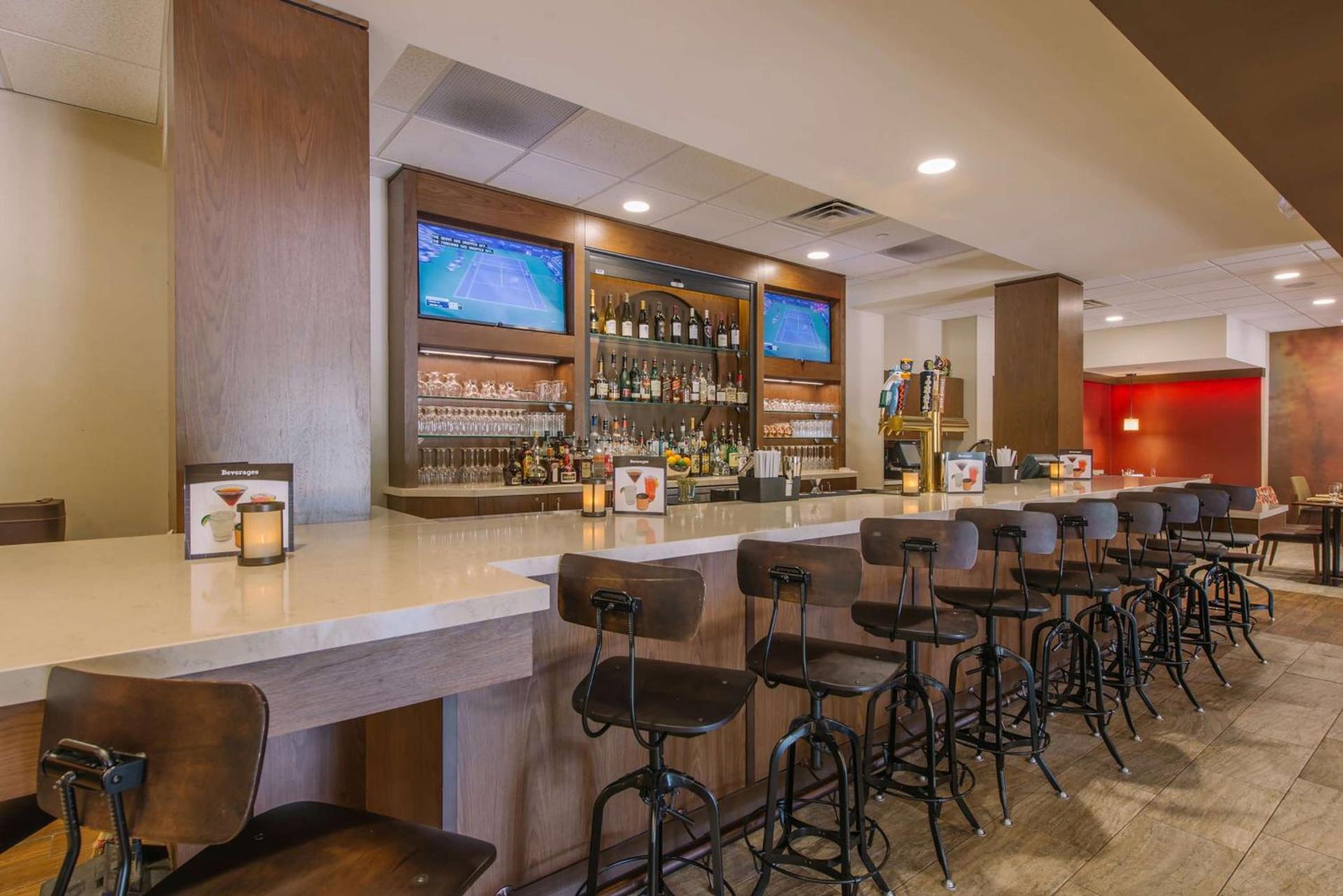 Hotel MTK Mount Kisco photo 25
