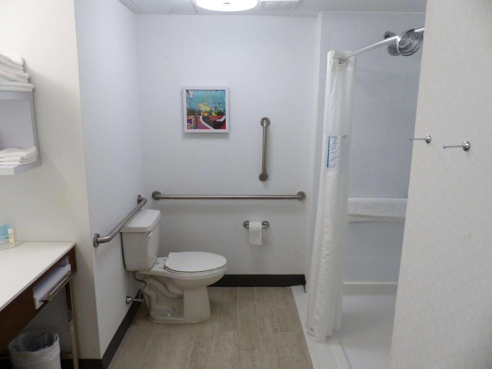 Hampton Inn By Hilton Paramus photo 31