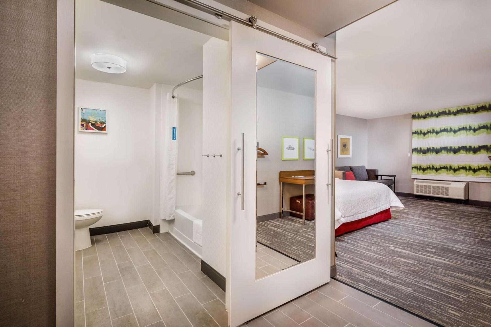 Hampton Inn By Hilton Paramus photo 40