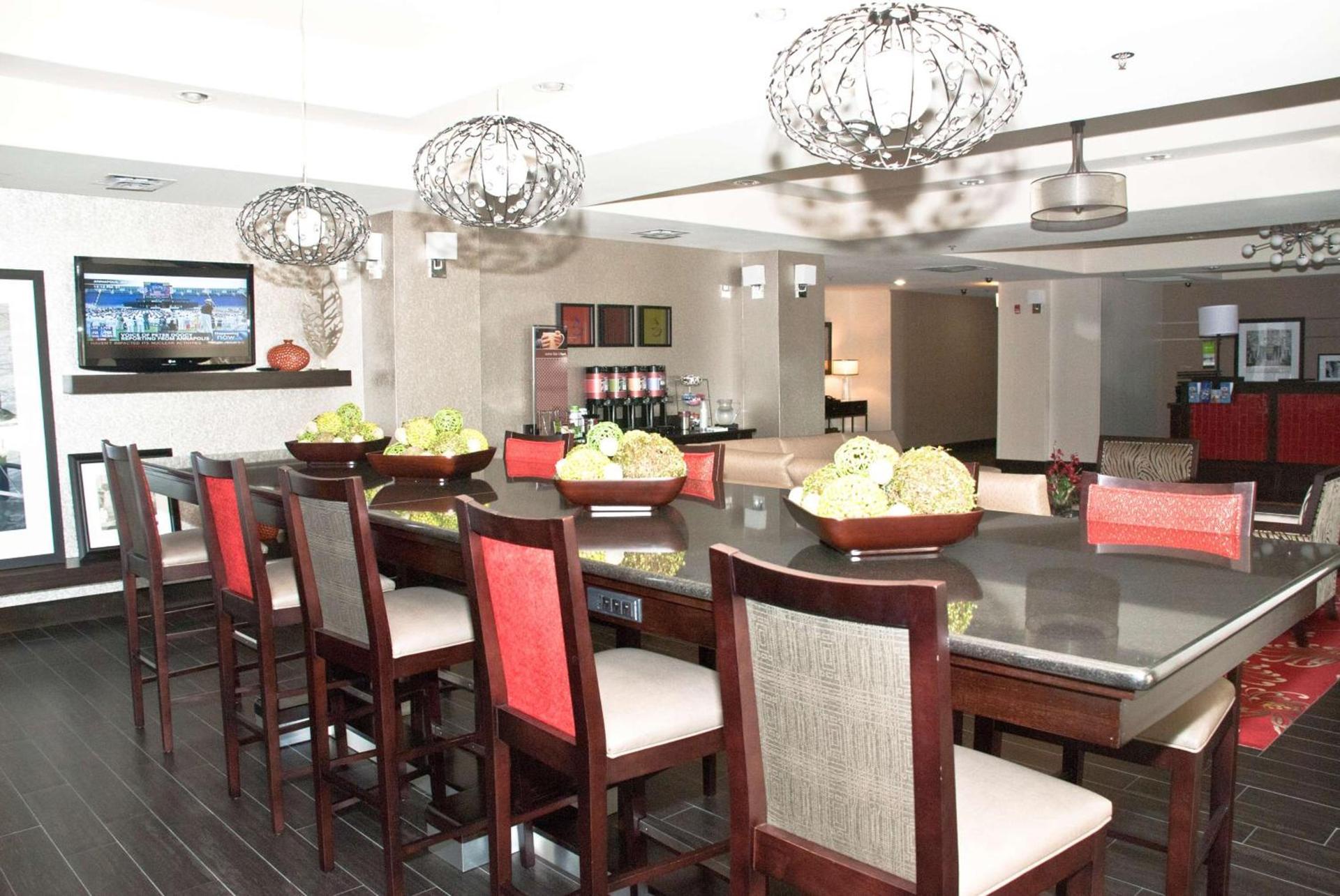 Hampton Inn Maumelle photo 12
