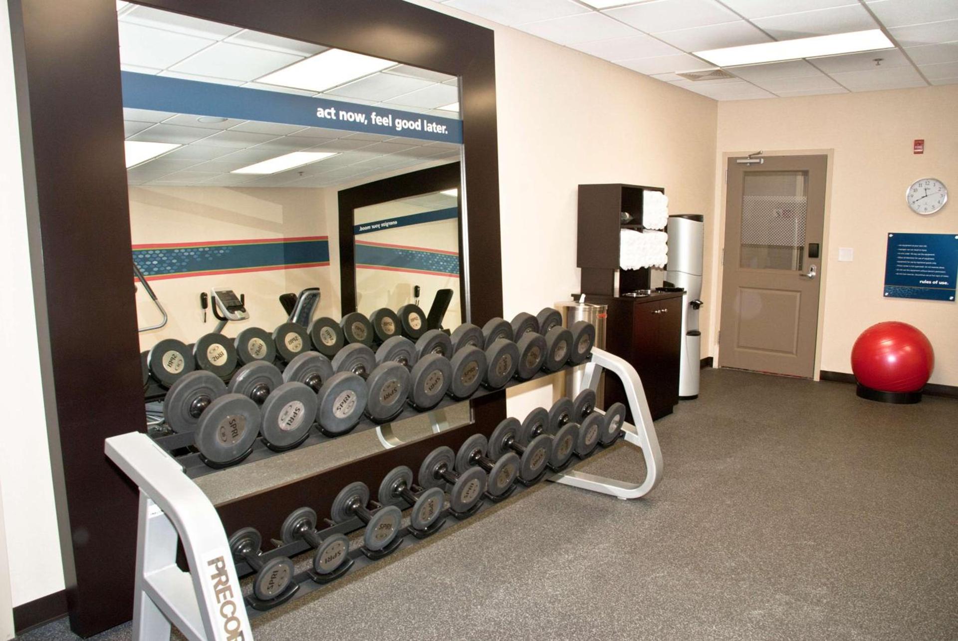 Hampton Inn Maumelle photo 19