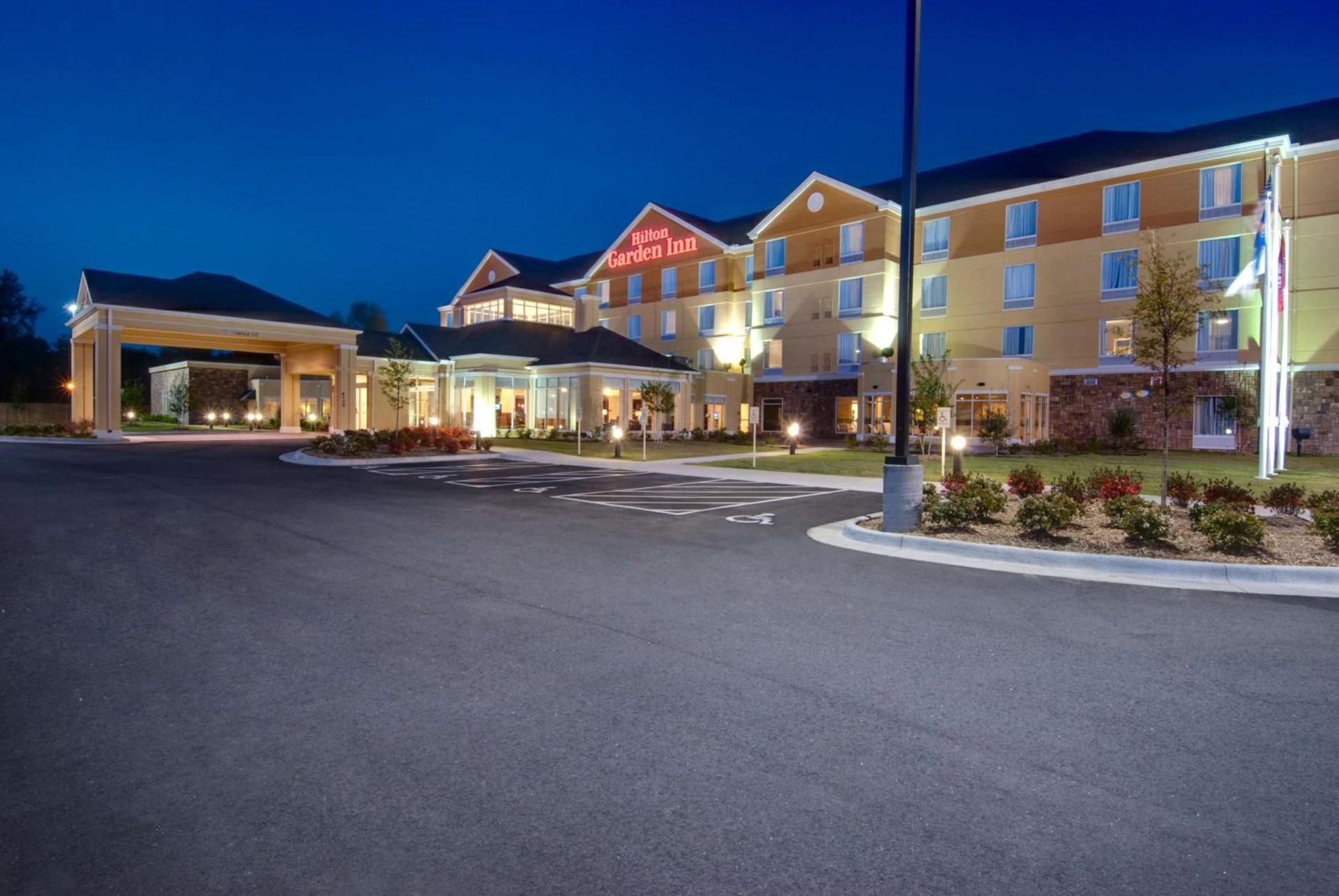 Hilton Garden Inn North Little Rock photo 1