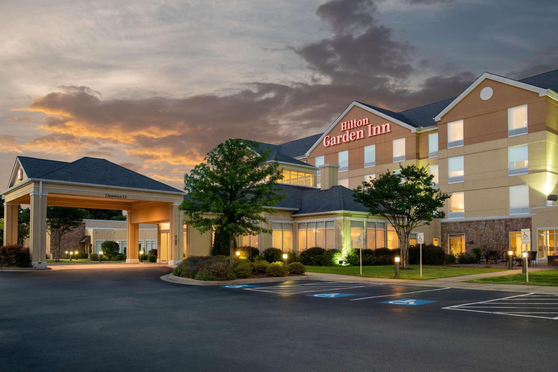Hilton Garden Inn North Little Rock photo 3