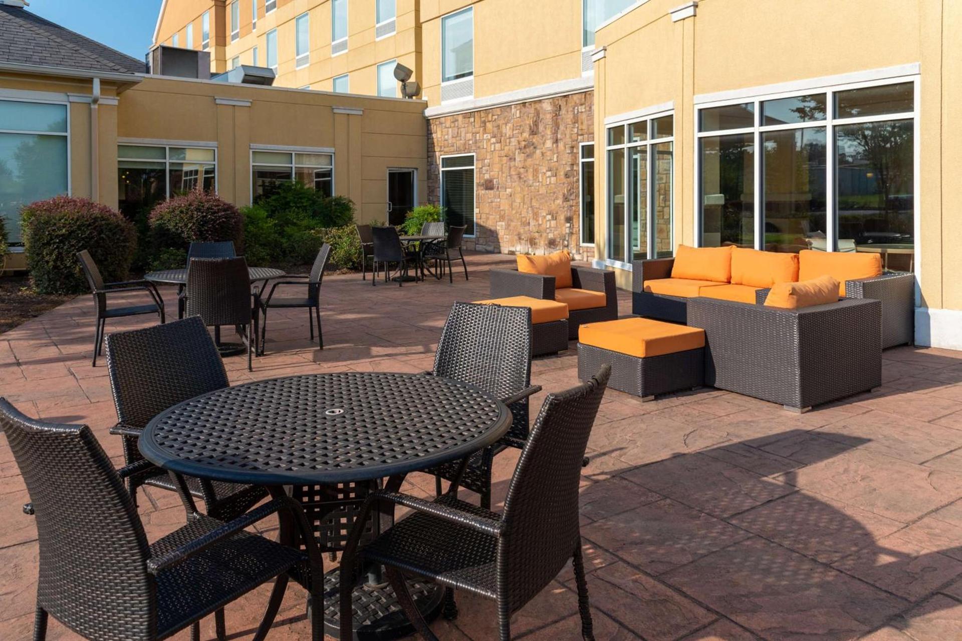 Hilton Garden Inn North Little Rock photo 4