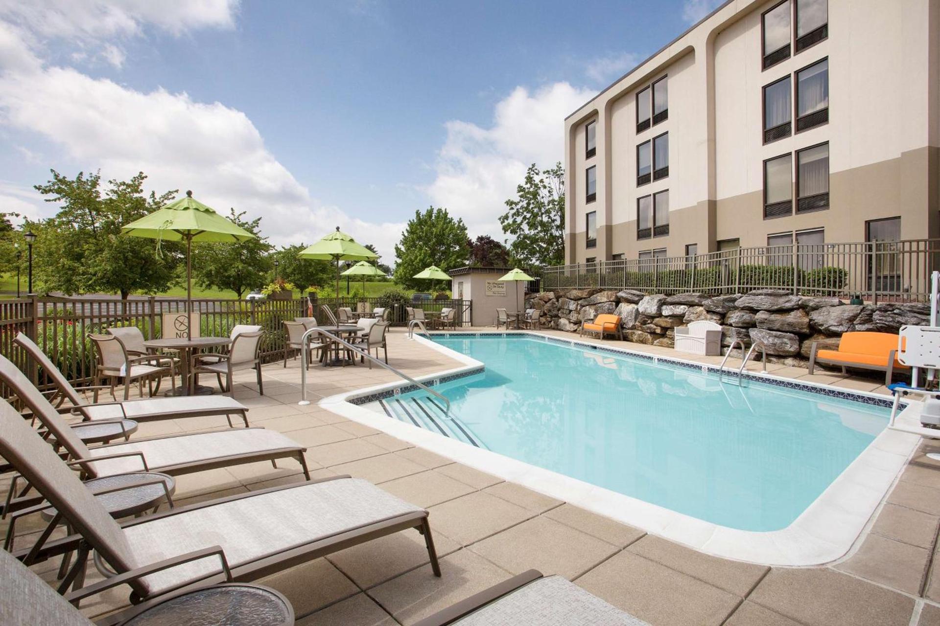 Hampton Inn Lancaster photo 8