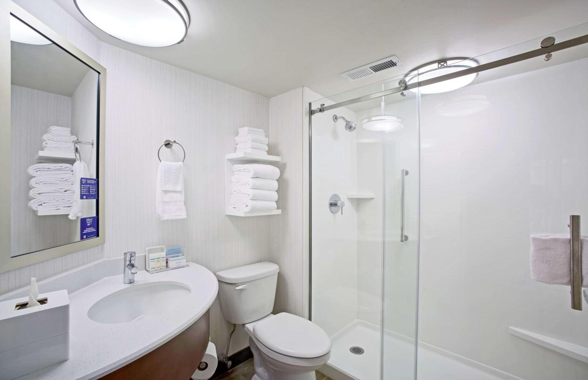 Hampton Inn Lancaster photo 17