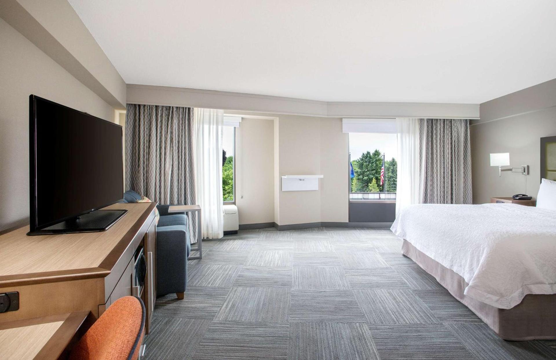Hampton Inn Lancaster photo 38