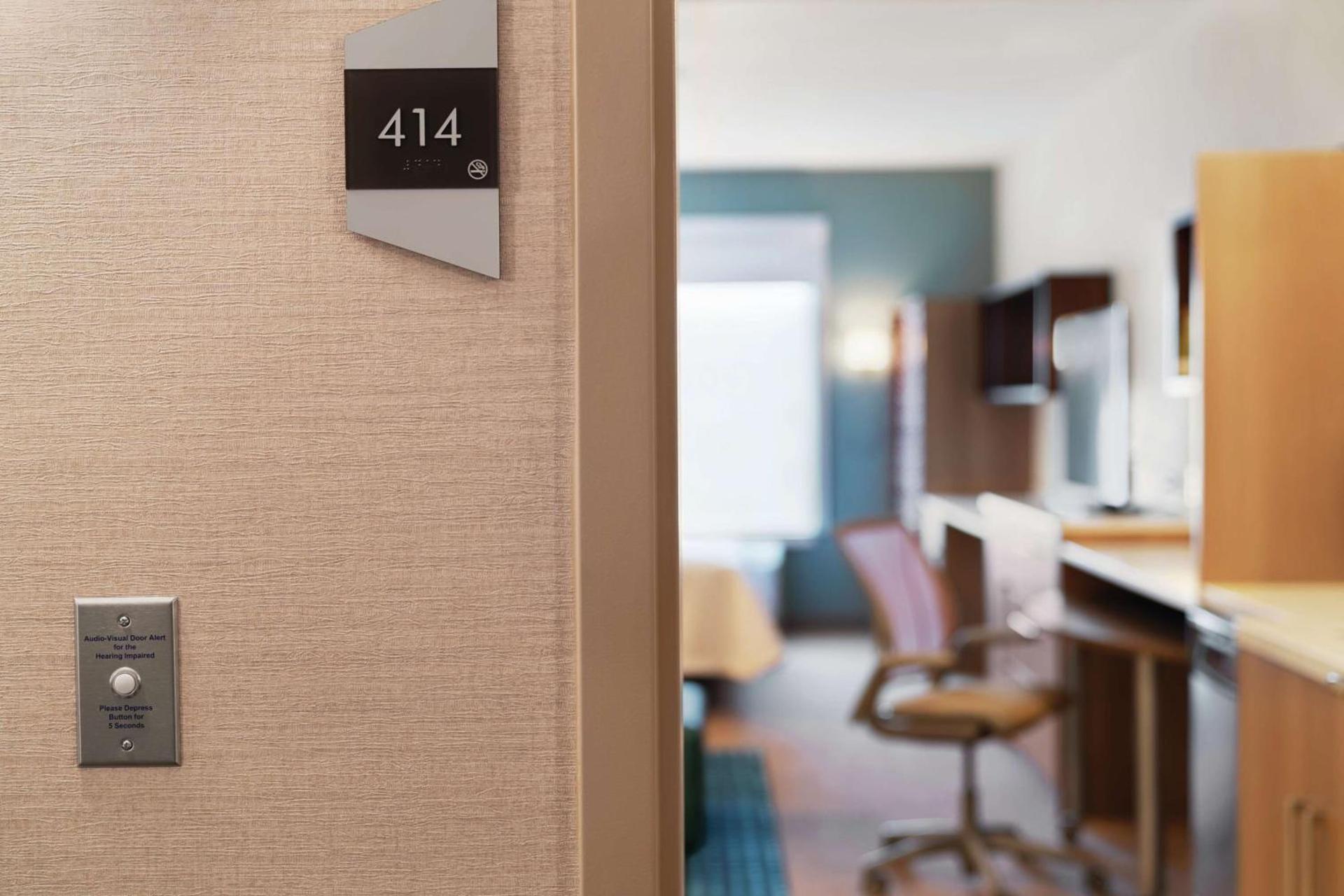 Home2 Suites By Hilton Lancaster photo 14