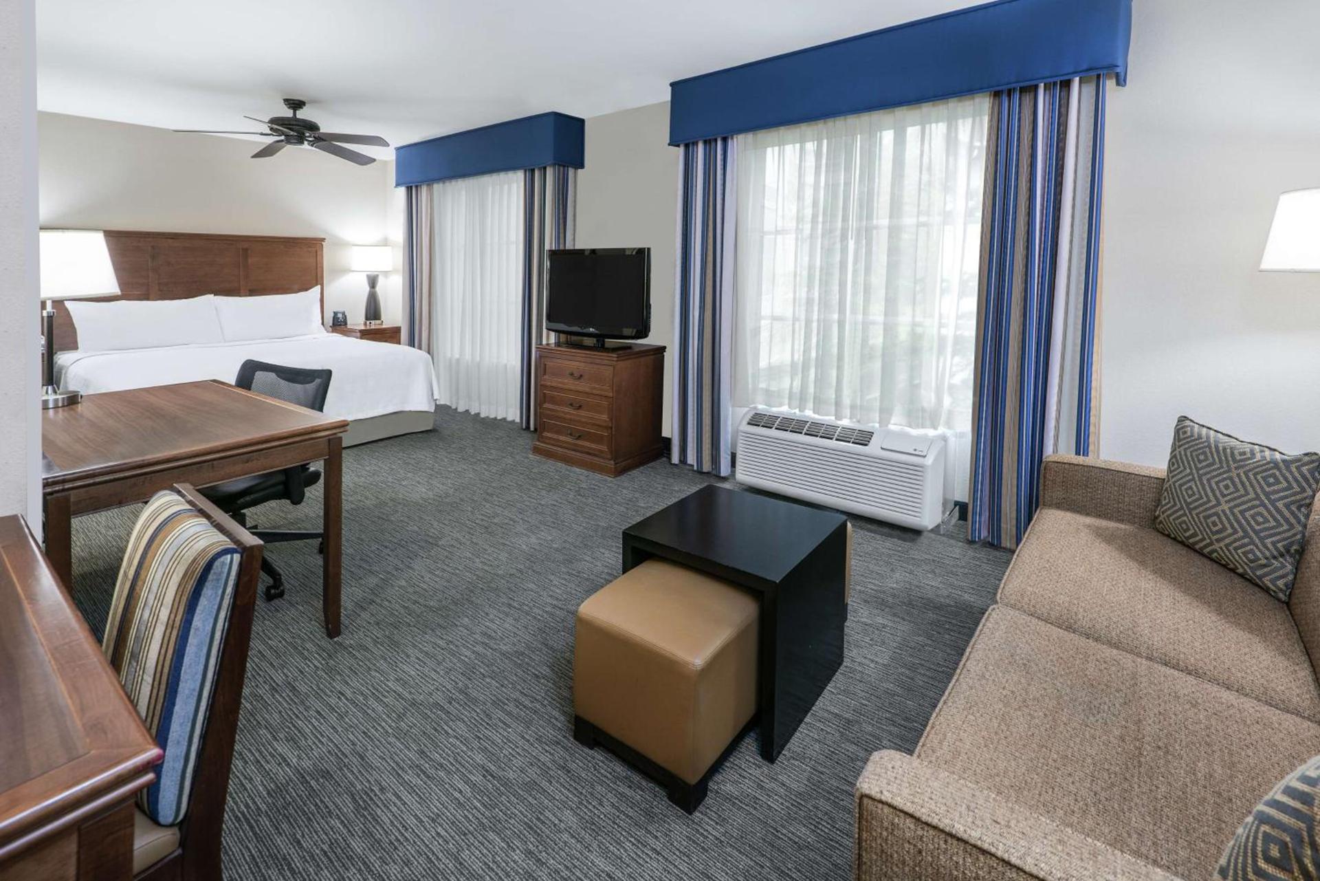 Homewood Suites Laredo at Mall Del Norte photo 21