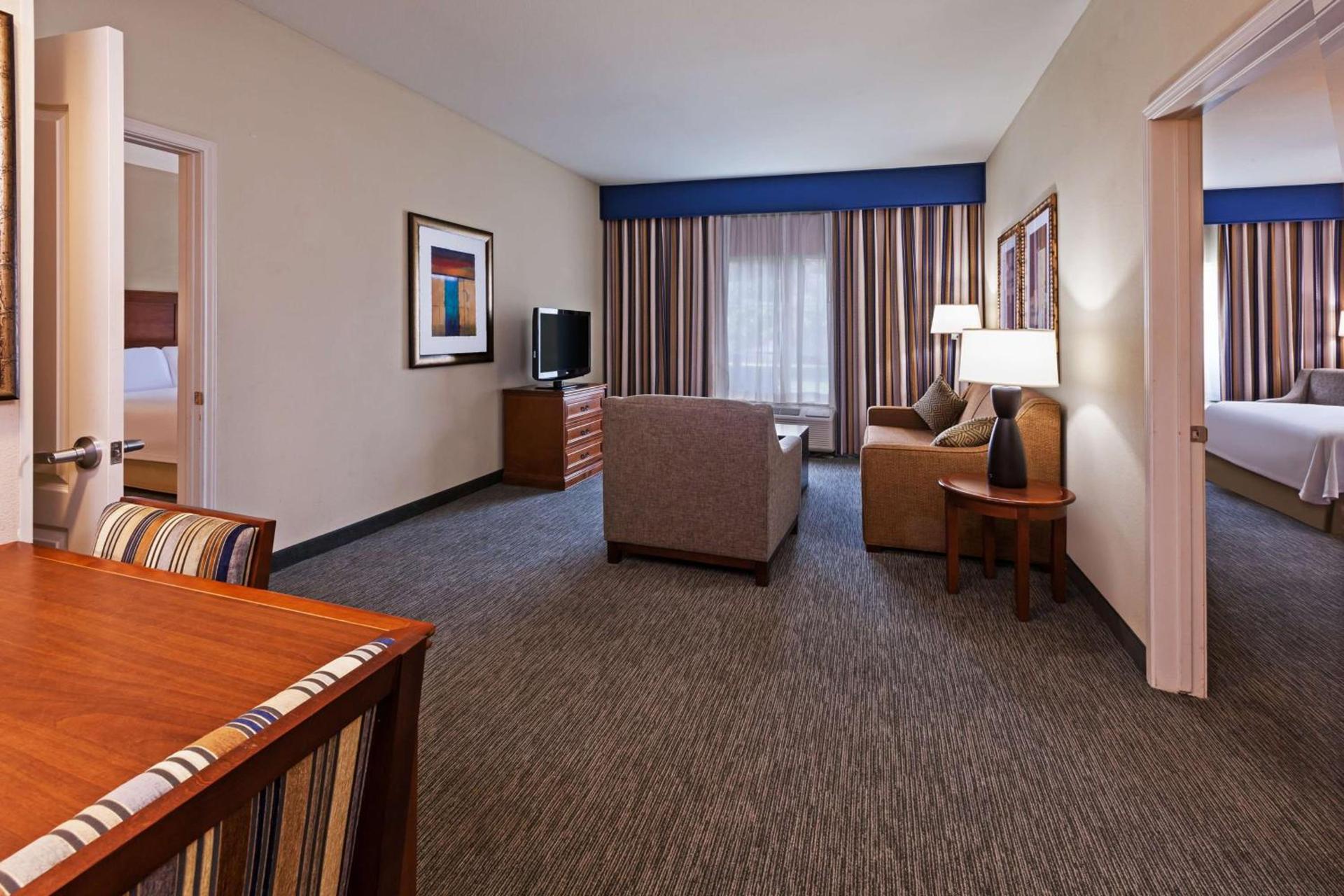 Homewood Suites Laredo at Mall Del Norte photo 28