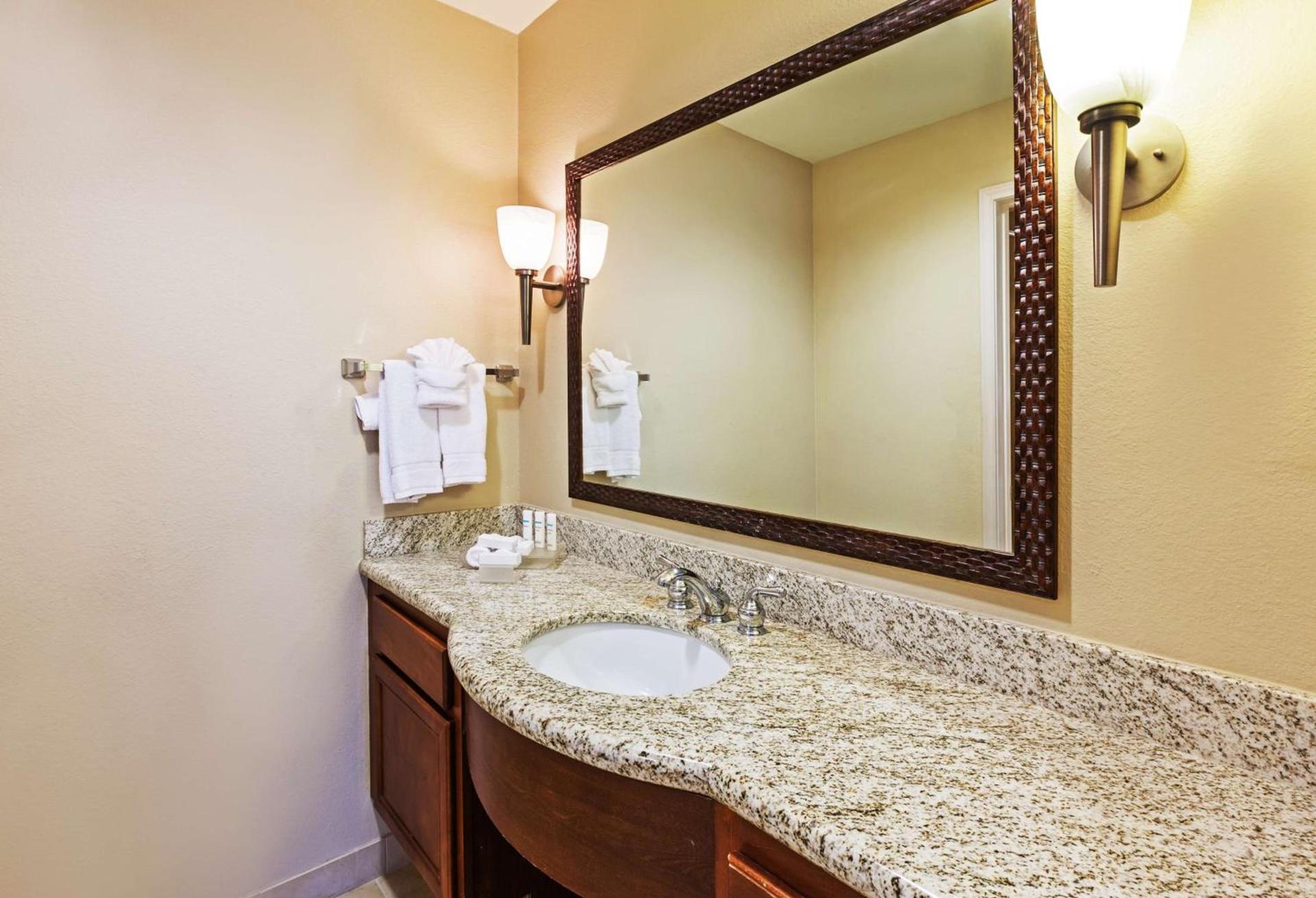 Homewood Suites Laredo at Mall Del Norte photo 33