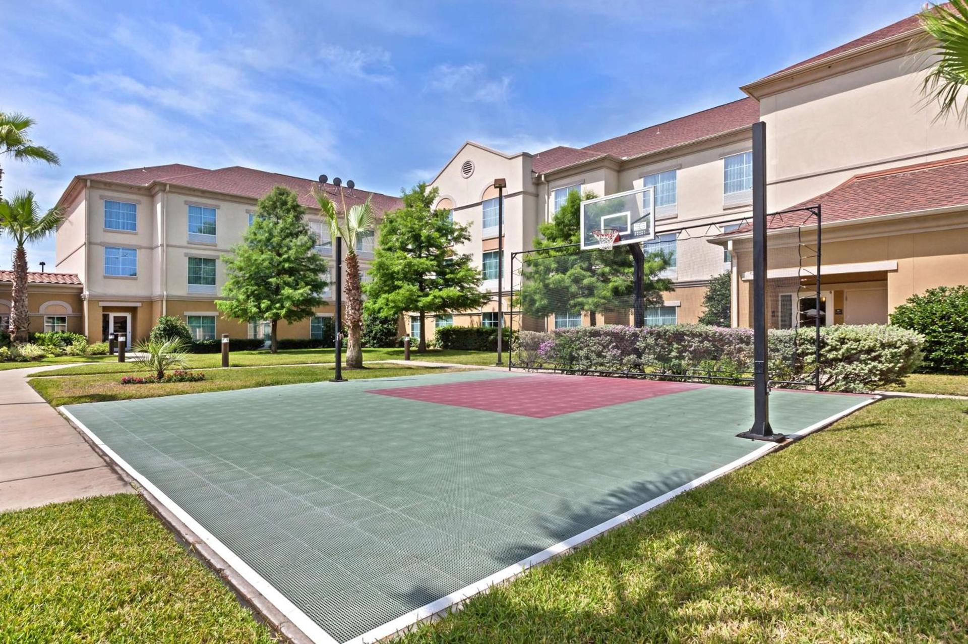Homewood Suites Laredo at Mall Del Norte photo 41